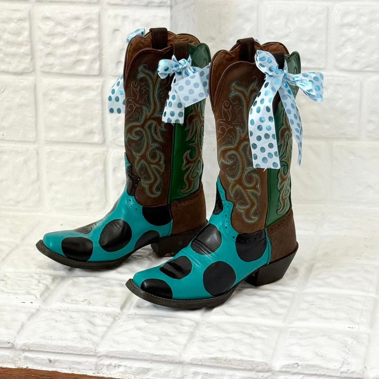Justin Boots ✿ ⋆｡ Hand Painted Polka Dot Cowboy Boots ⋆｡✿ Size US 7 / IT 37 - 2 Thumbnail
