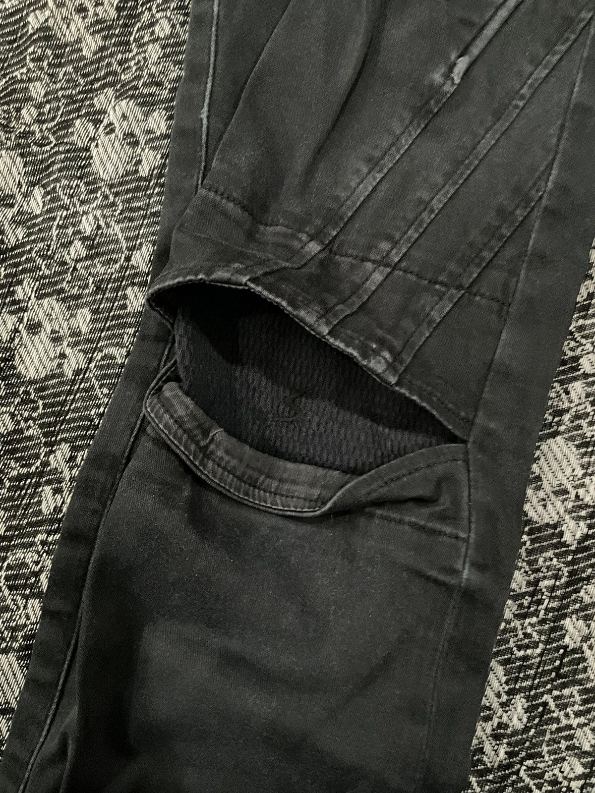Undercover undercover AW09 Takahashi Shield early cut knee Size US 28 / EU 44 - 4 Thumbnail