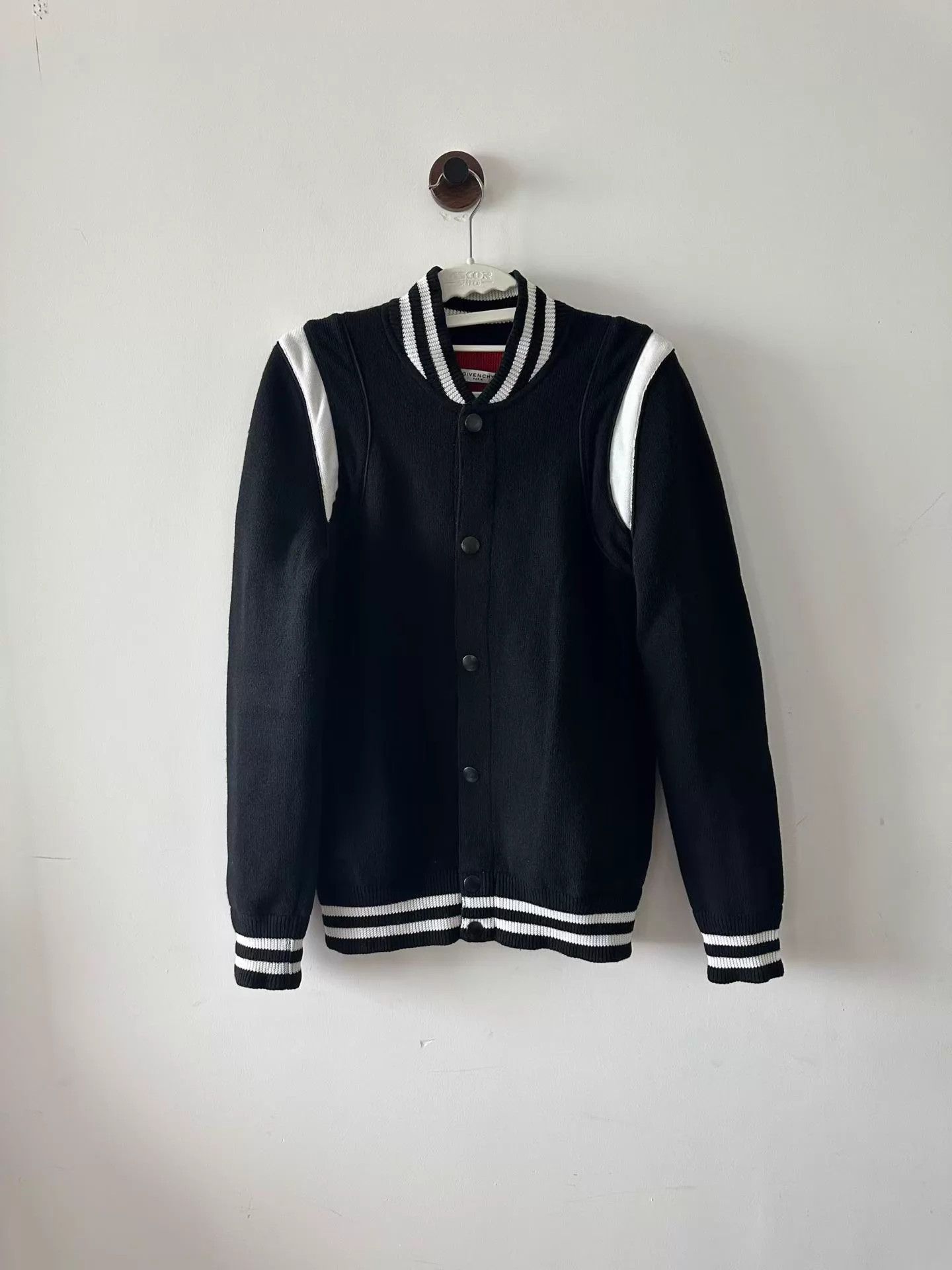 Givenchy Givenchy S Baseball Jacket Like New Size US S / EU 44-46 / 1 - 1 Thumbnail