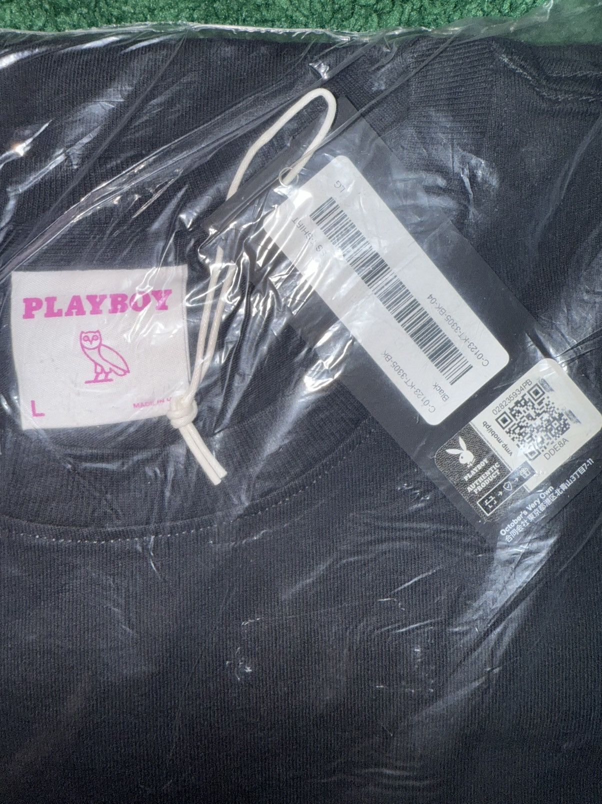 October's Very Own × Playboy OVO x Playboy Pin-Up Short Sleeve Sz.L Size US L / EU 52-54 / 3 - 5 Thumbnail