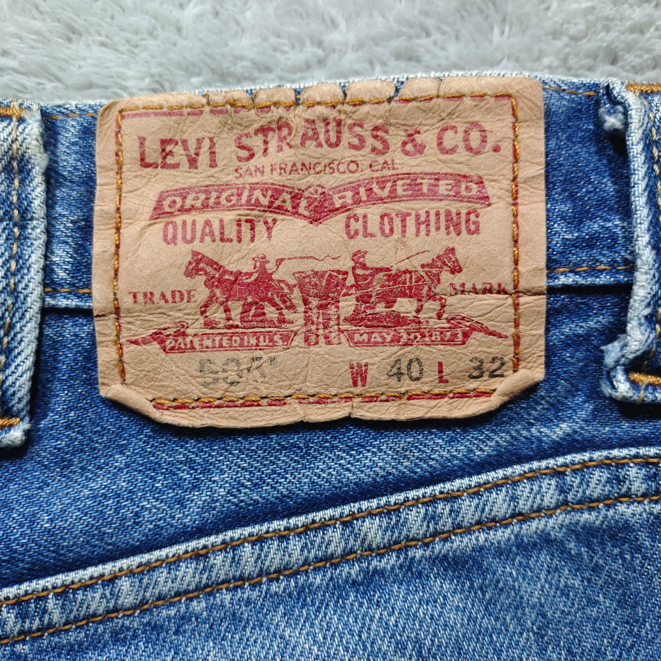 Levi's Vintage Clothing × Vintage DISTRESSED VINTAGE LEVIS 505 REGULAR FIT JEANS Size US 41 - 5 Thumbnail
