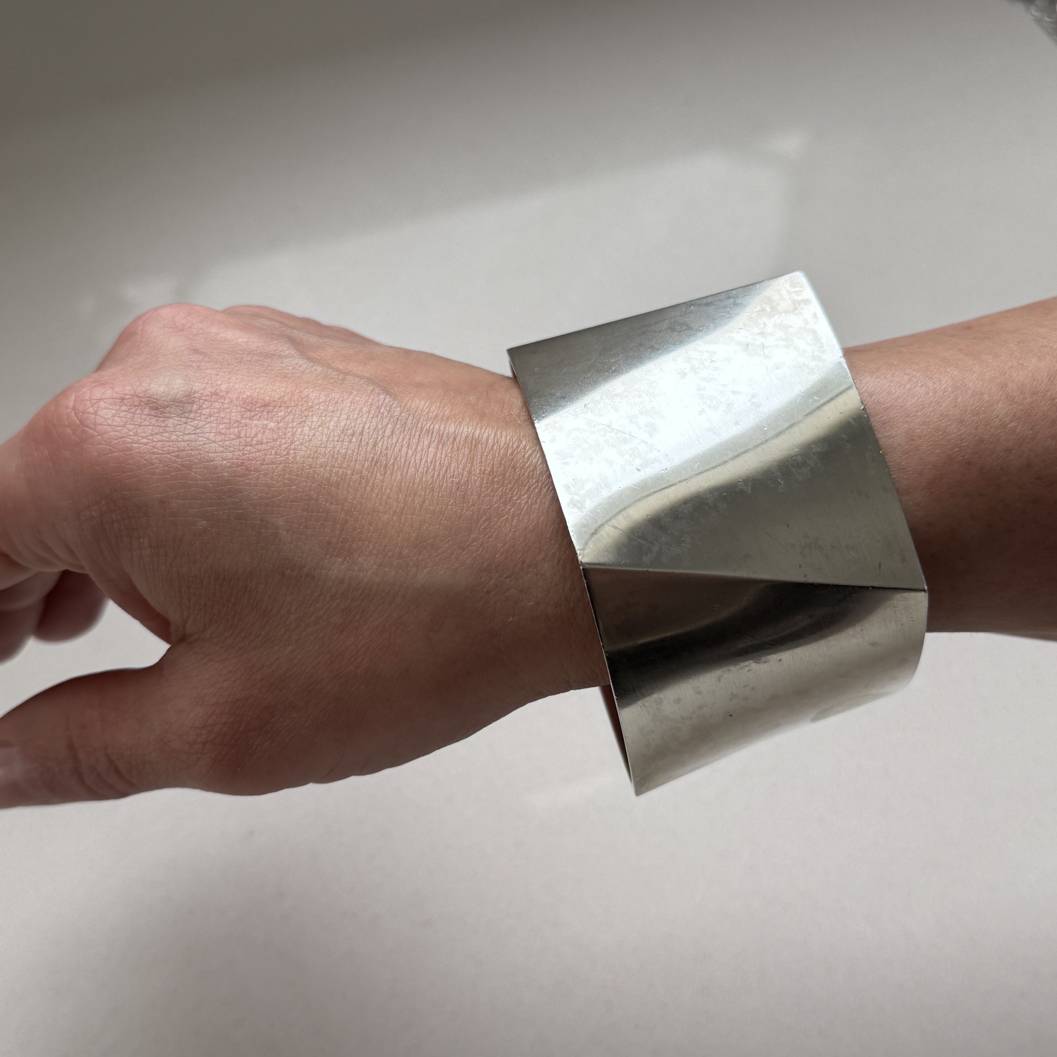 Tiffany & Co. Frank Gehry x Tiffany .925 Silver Torque Bracelet Size ONE SIZE - 4 Thumbnail