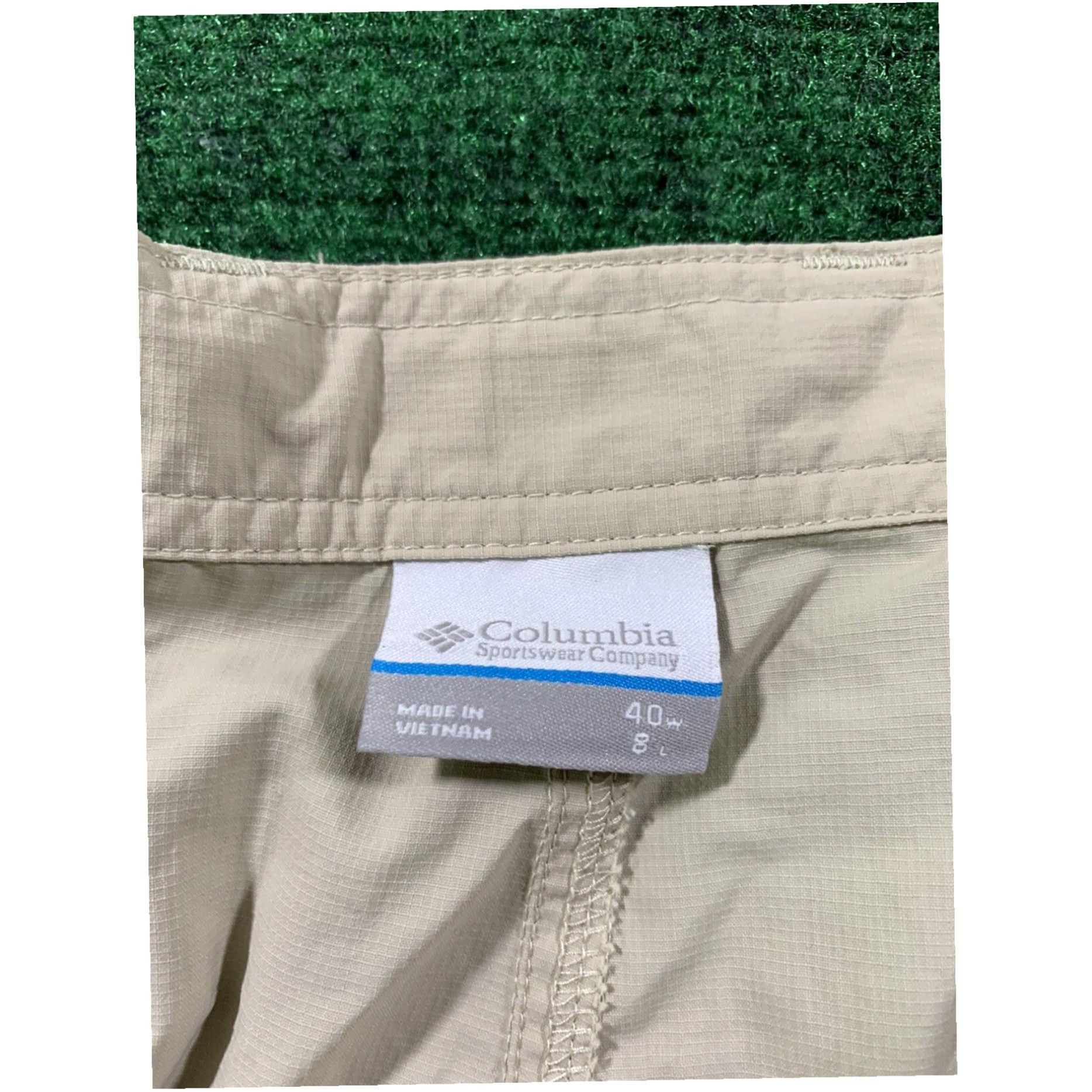 Logo 7 Columbia Shorts Mens Adult Khaki Casual Outdoor PFG Logo Pockets Size 40W Size US 40 / EU 56 - 4 Thumbnail