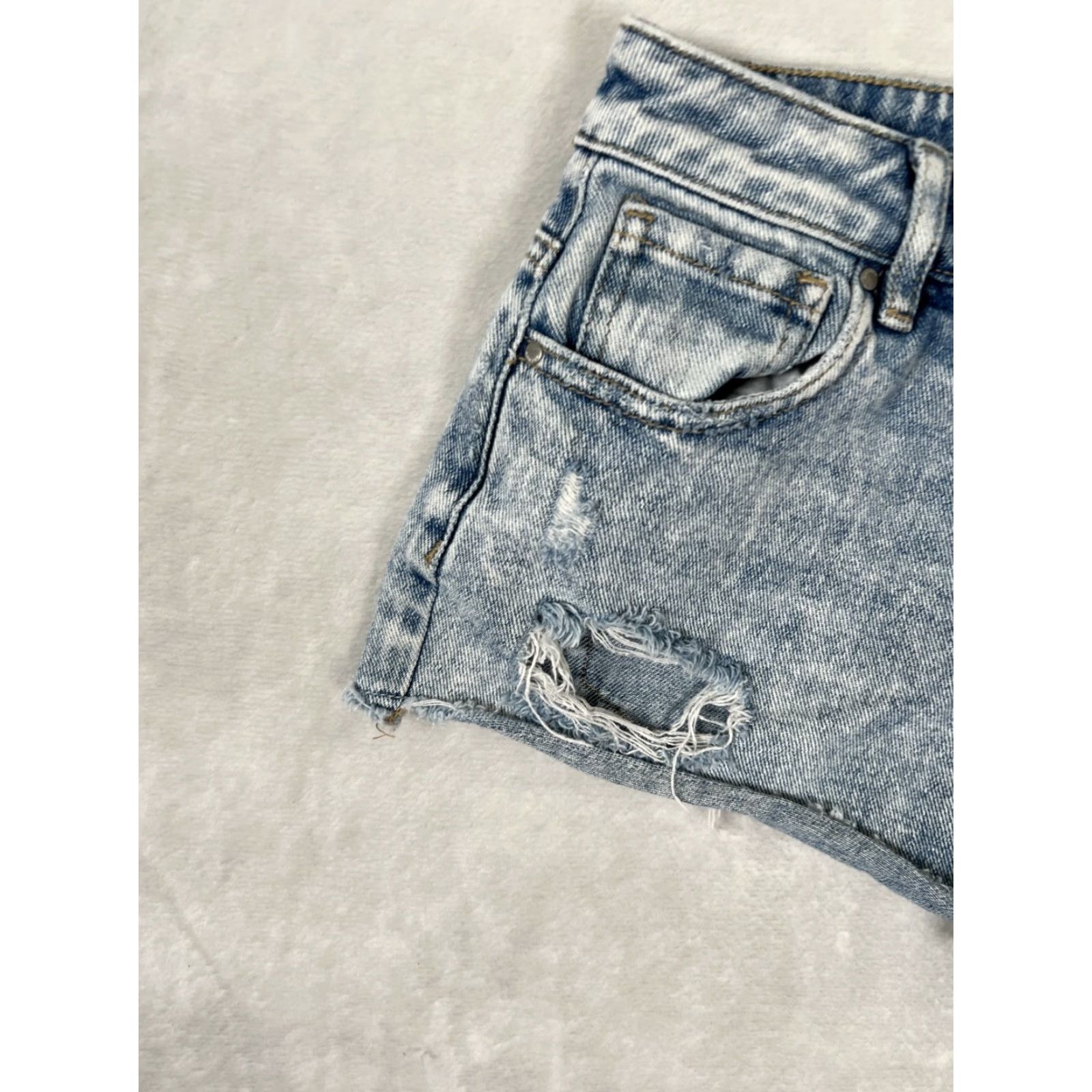 Pacsun PacSun Denim Jean Shorts Women's 24 Blue Distressed Festival Cutoff Frayed Shirt? Size 42" / US 20 - 2 Thumbnail