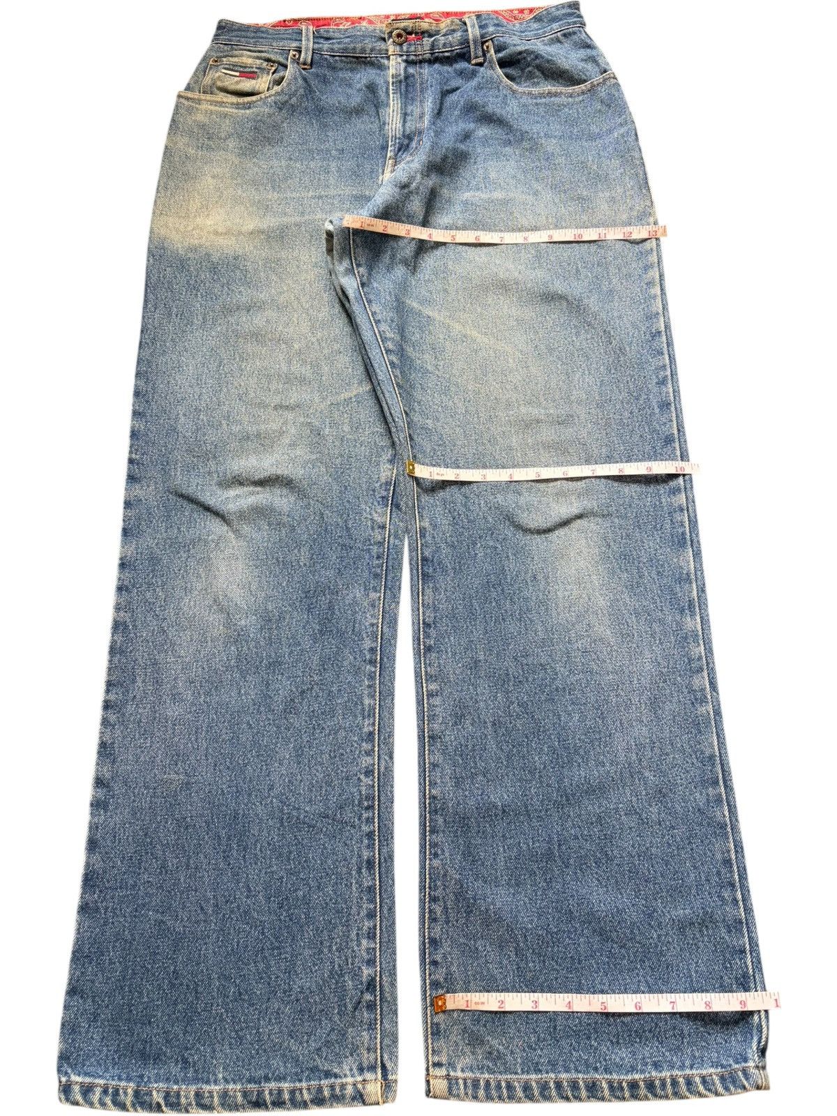 Tommy Jeans Vintage Tommy Paisley Bandana Pocket Baggy Jeans Size US 33 - 7 Thumbnail