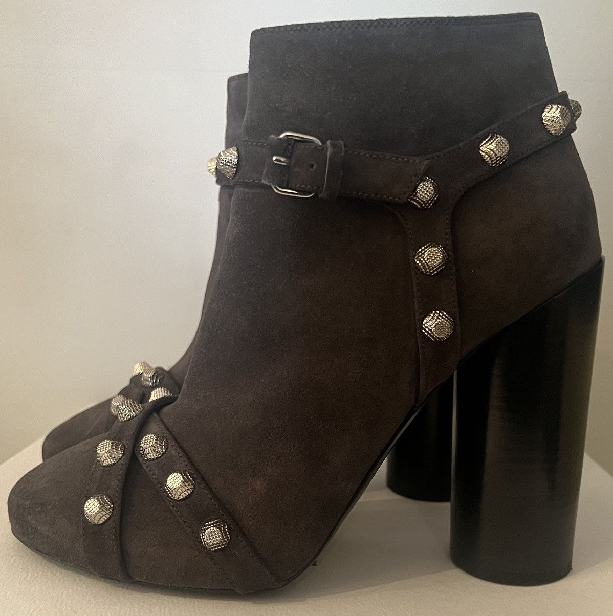 image of Authentic Balenciaga Gris Motorcycle Cagole Suede Boots 37 in Grey, Women's