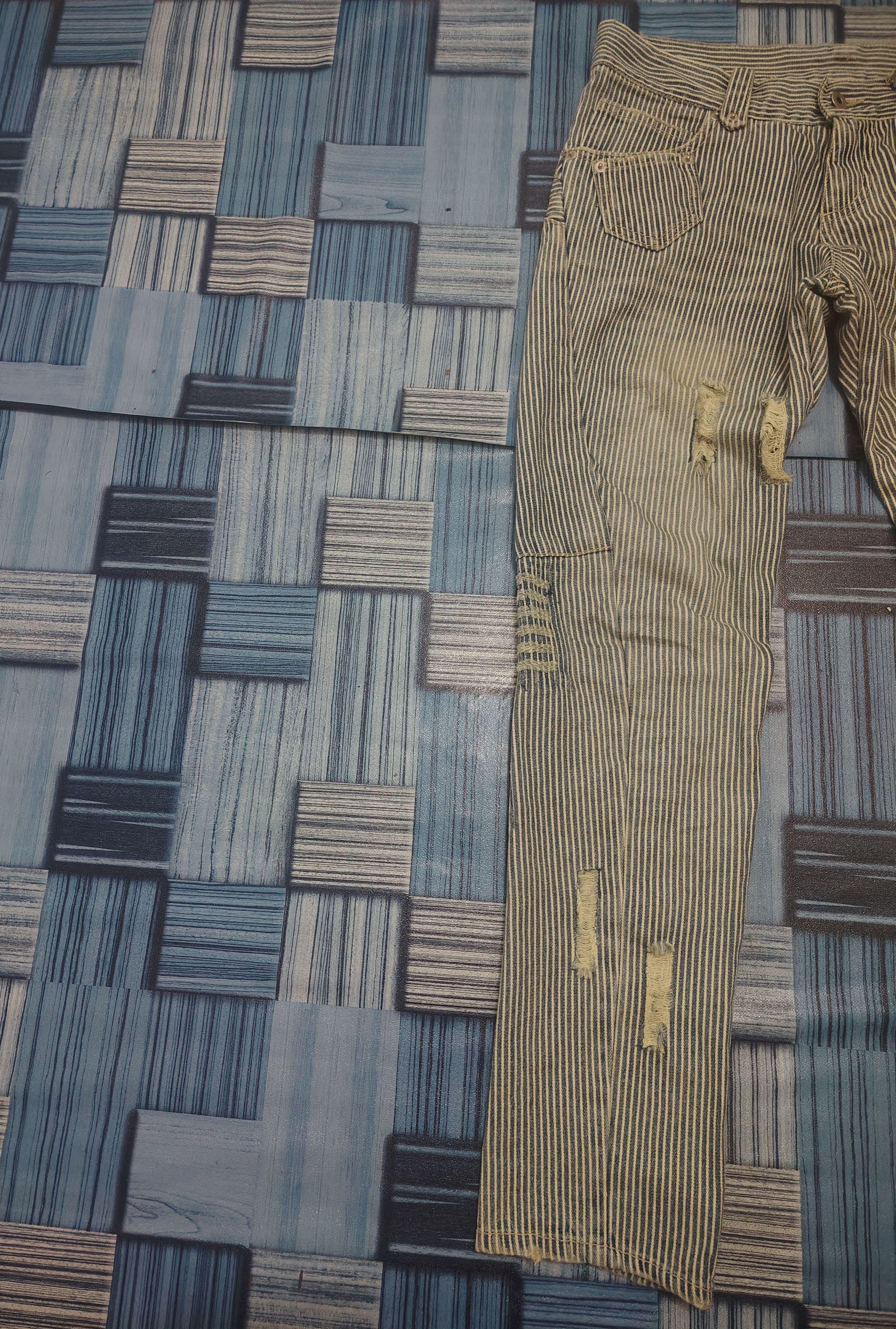 If Six Was Nine × Japanese Brand 💥Insane hickory stripe worker pants twist leg skinny design Size US 30 / EU 46 - 4 Thumbnail