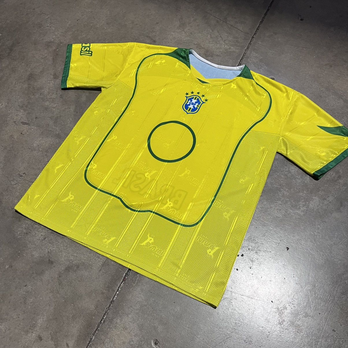 Vintage Vintage Y2K Brazil Soccer Jersey Neymar National Team 90s Size US L / EU 52-54 / 3 - 2 Thumbnail