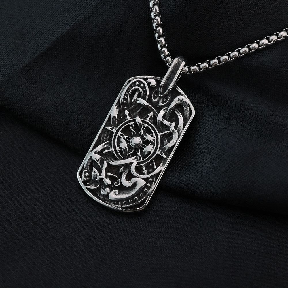 Jewelry Nordic Viking Pirate Compass Necklace Size ONE SIZE - 4 Thumbnail
