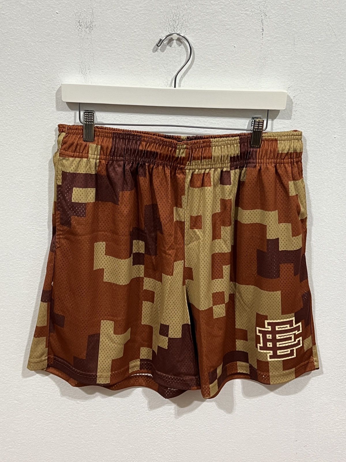 Eric Emanuel Eric Emanuel Brown Camo Digi Short Size US 38 / EU 54 - 1 Thumbnail