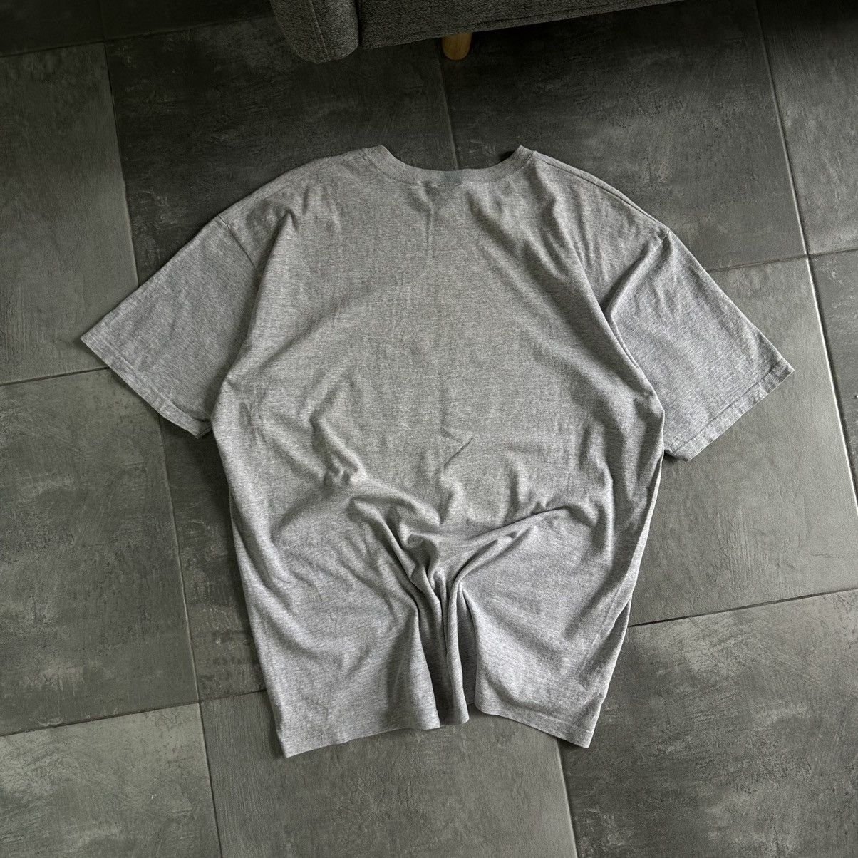 Old Navy × Vintage Vintage Old Navy T-shirts Big Logo Canada 2001 Limited Size US L / EU 52-54 / 3 - 4 Thumbnail