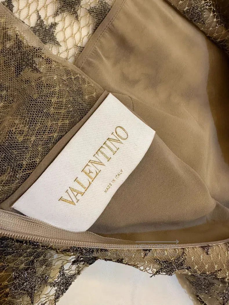 Valentino Valentino Dresses, dresses, gauze skirts, haute couture dr Size S / US 4 / IT 40 - 8 Thumbnail