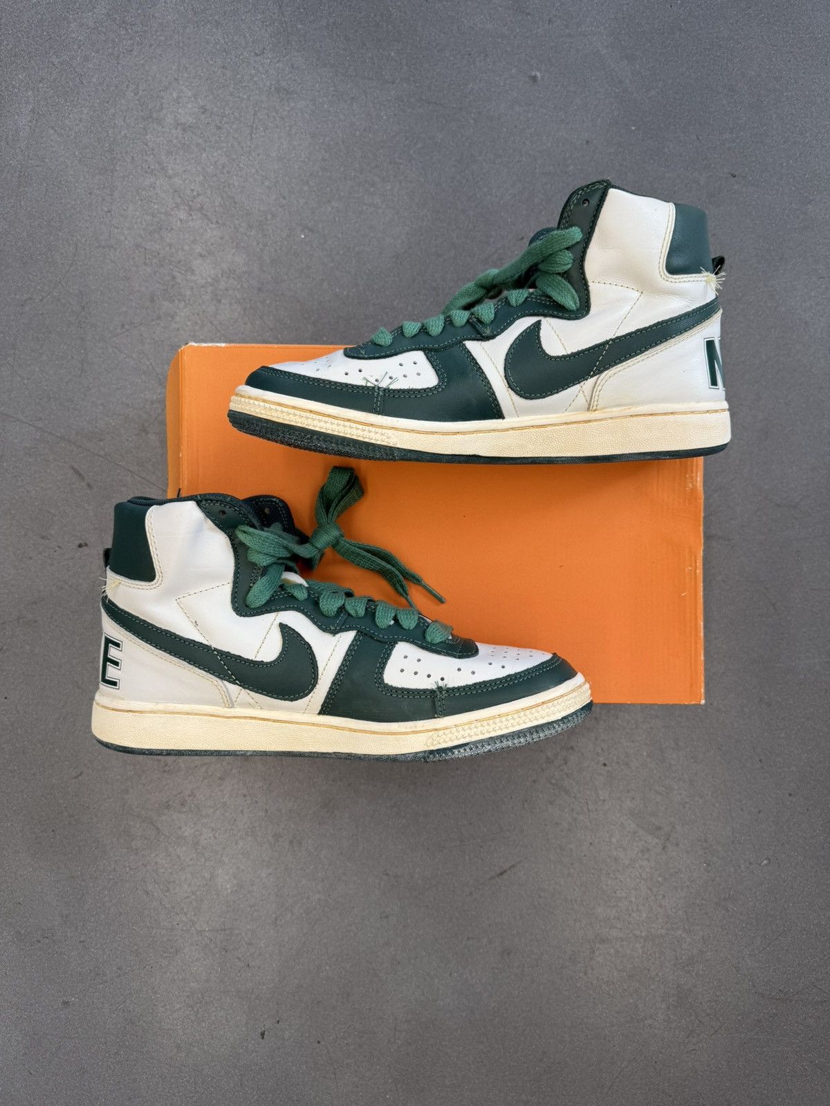 Nike 2008 Nike Terminator High Vintage Noble Green Size US 9 / EU 42 - 2 Thumbnail