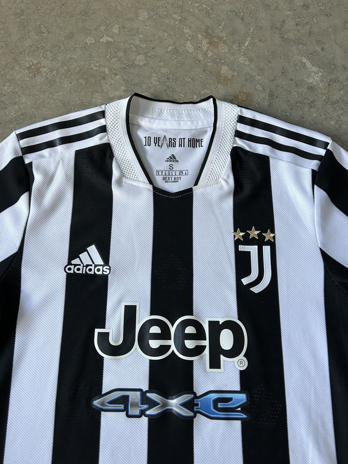 Adidas Juventus 2021/22 Home Soccer Jersey Jeep Football Y2K Drill Size US S / EU 44-46 / 1 - 3 Thumbnail