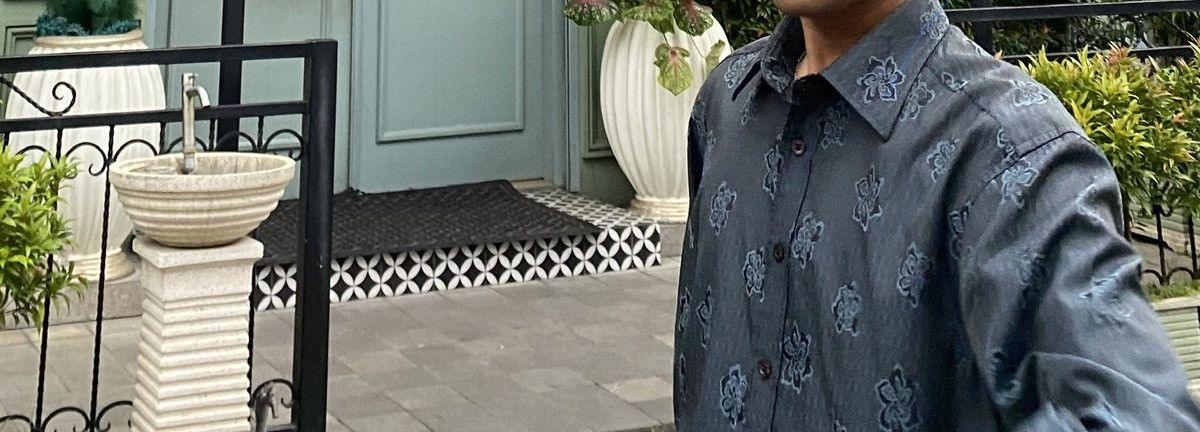 Balenciaga 💥Floral💥Balenciaga Shirt Buttons Up Size US L / EU 52-54 / 3 - 4 Thumbnail