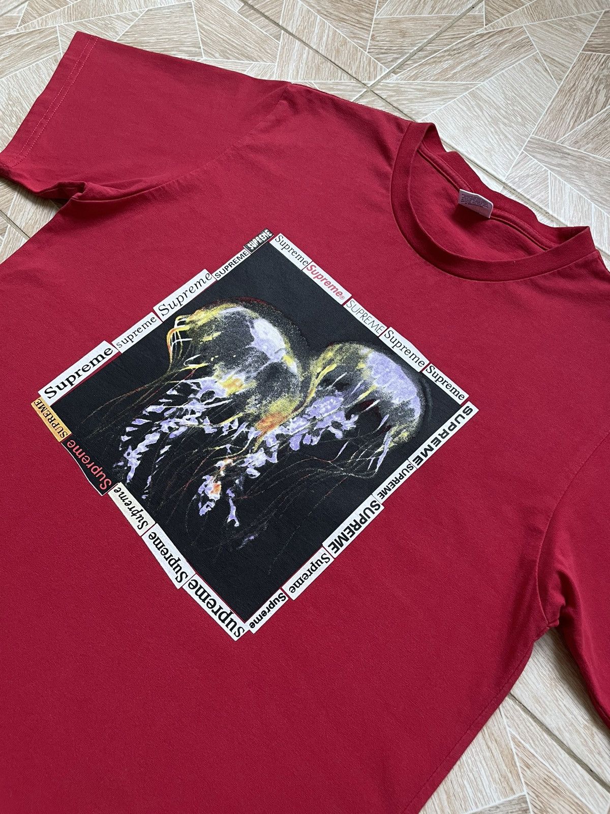 Supreme Y2K Very Rare Supreme SS06 Medusa Big Multi Logo Red Tee Size US L / EU 52-54 / 3 - 2 Thumbnail