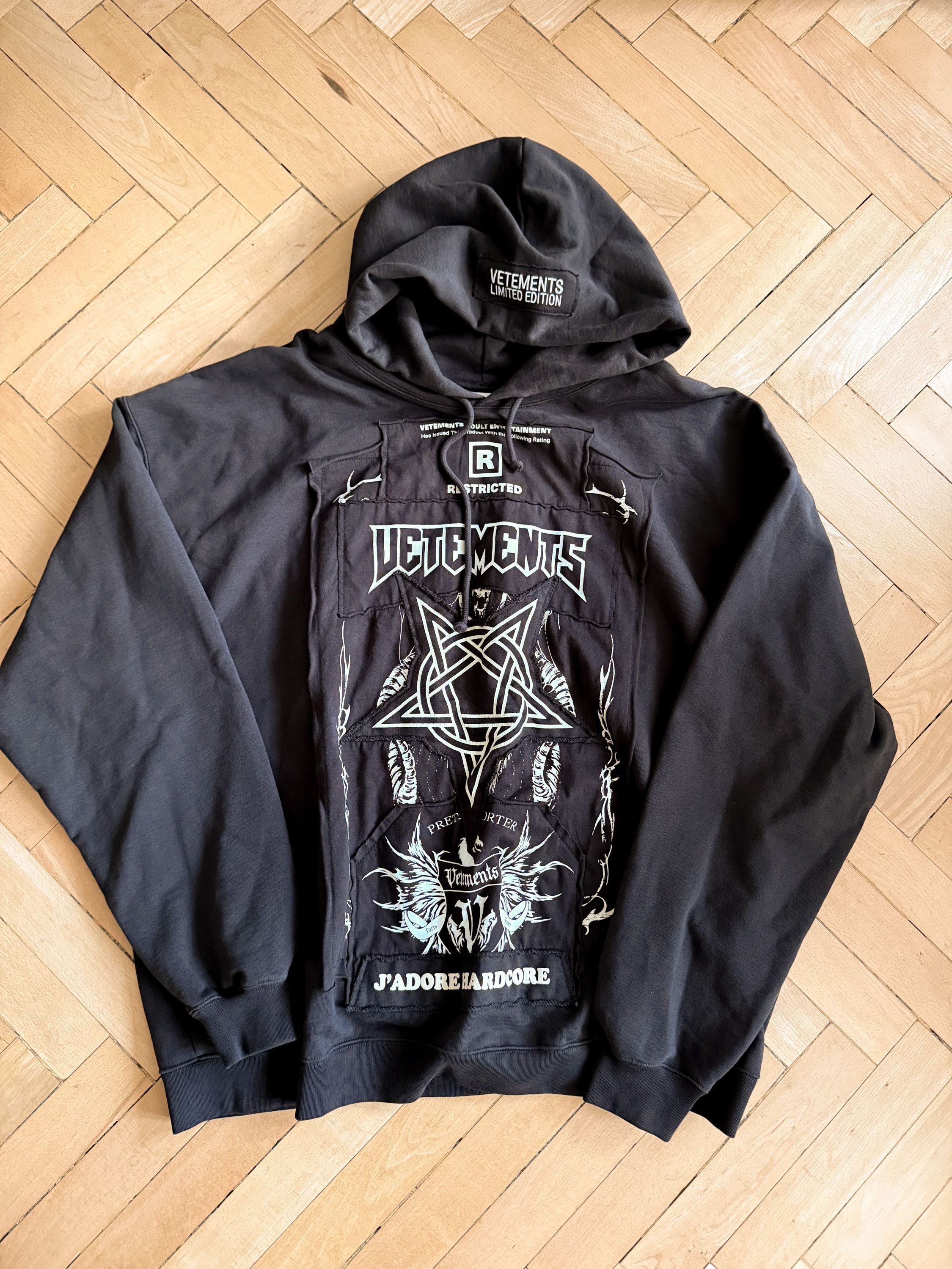 Vetements Vetements Black Yellow Red J'Adore Hardcore Hoodie
