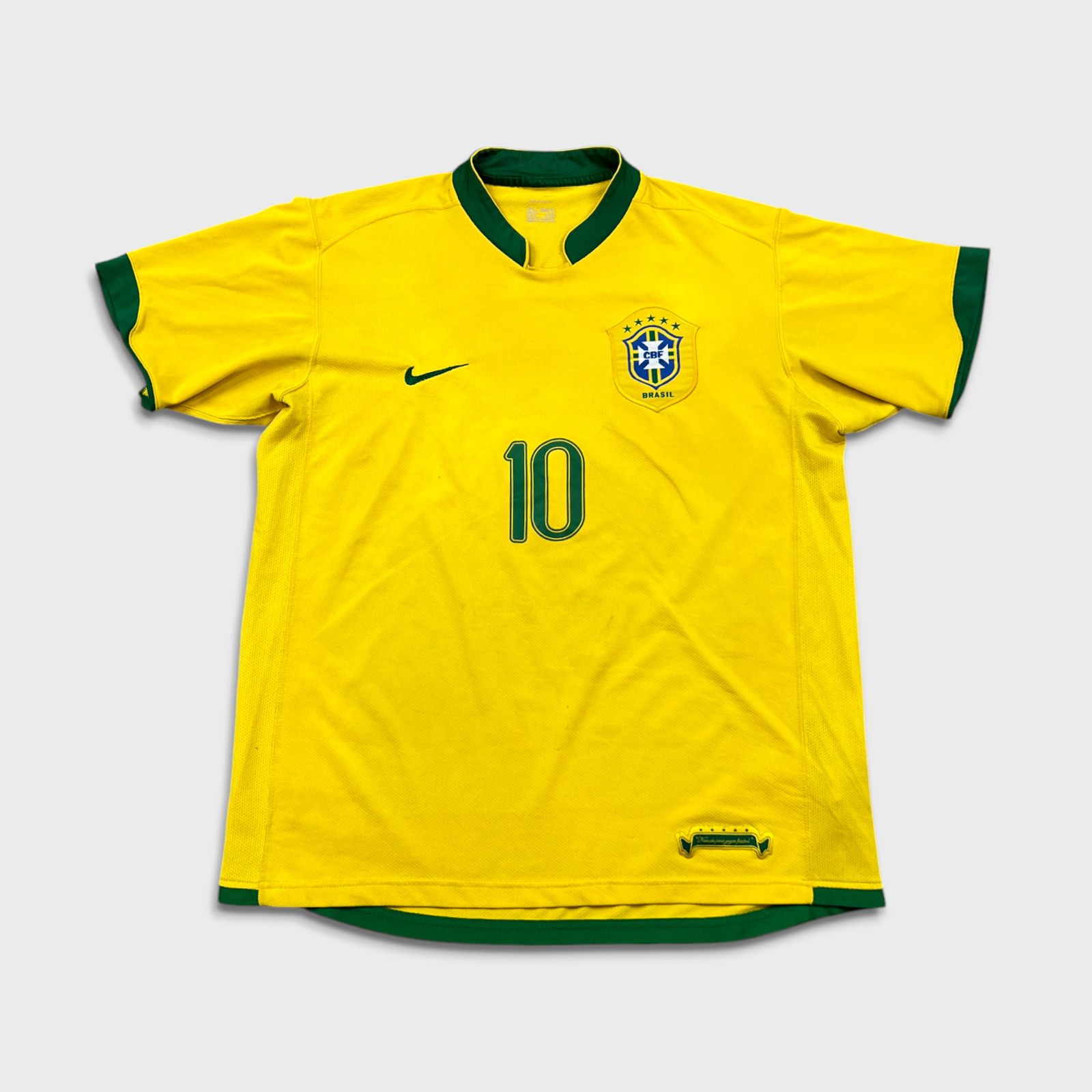 Nike VTG 2006 Nike Ronaldinho Brazil Soccer Jersey Large FIFA Cup Size US L / EU 52-54 / 3 - 6 Thumbnail
