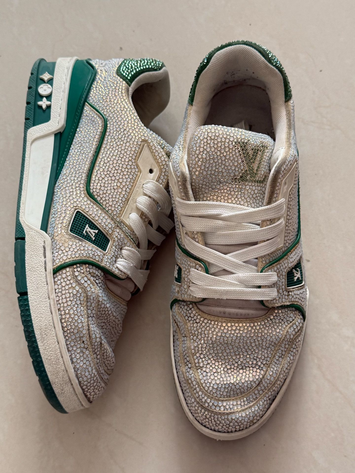 Louis Vuitton Louis Vuitton LV Trainer White Green Size US 7 / EU 40 - 1 Thumbnail