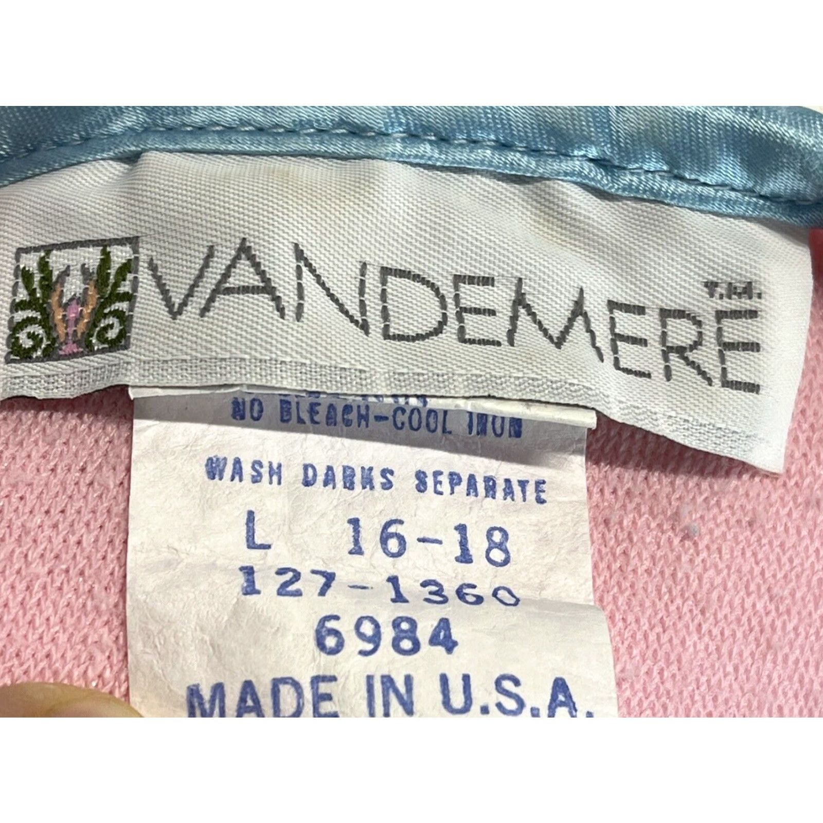 CLOT VINTAGE Vandemere Terry Cloth House Robe Kaftan 1980s Adult Large Pink Zip USA Womens Size L / US 10 / IT 46 - 4 Thumbnail