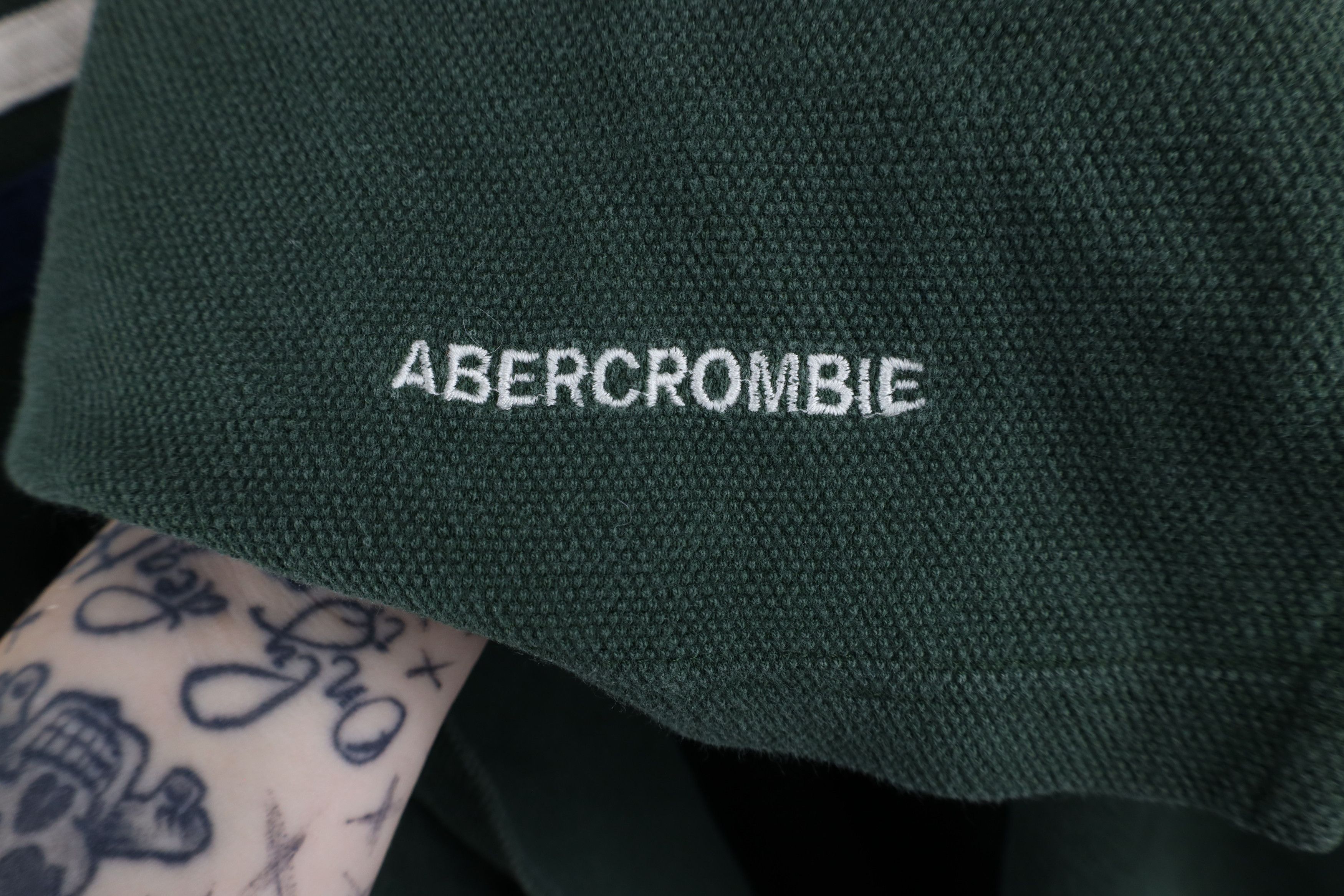 Abercrombie & Fitch × Vintage Vintage 90s Abercrombie & Fitch Thermal Knit T-Shirt USA Size US XXL / EU 58 / 5 - 5 Thumbnail
