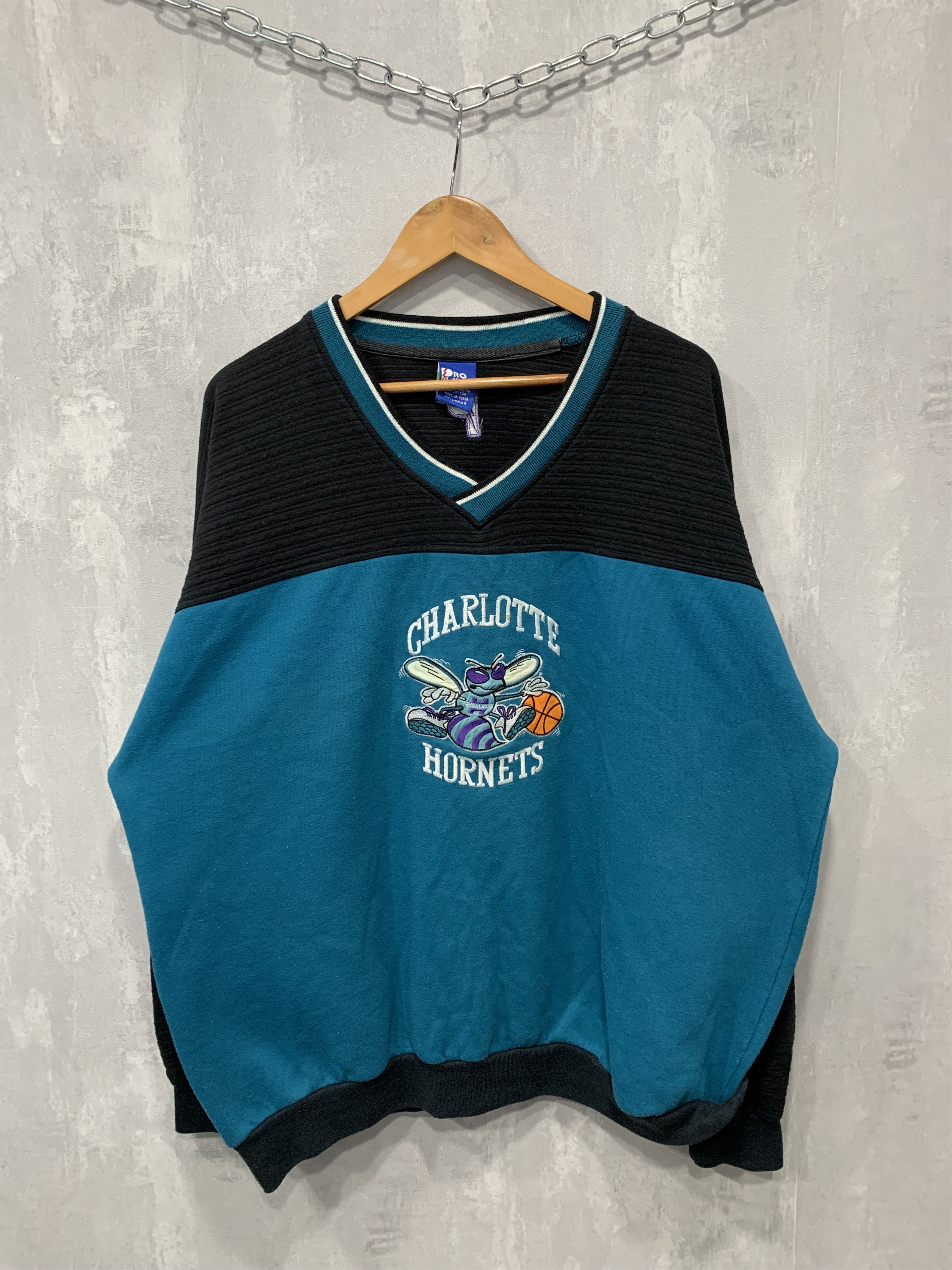 NBA × Vintage Vintage Charlotte Hornets Sweatshirt NBA Pro Player 90s Y2K Size US XL / EU 56 / 4 - 8 Thumbnail