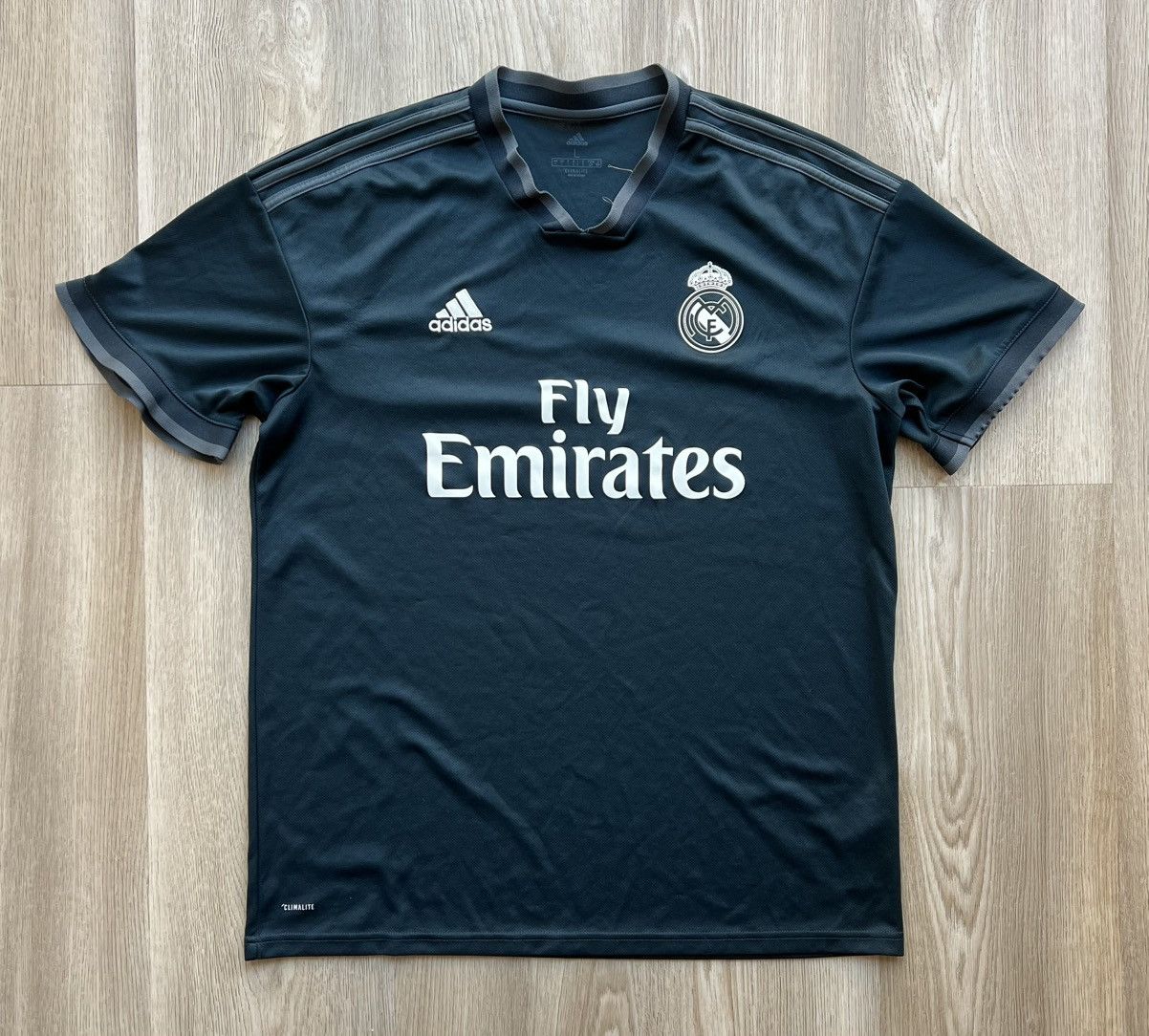 Adidas Adidas 2018-19 Real Madrid Football T-Shirt Soccer Jersey Size US L / EU 52-54 / 3 - 1 Thumbnail