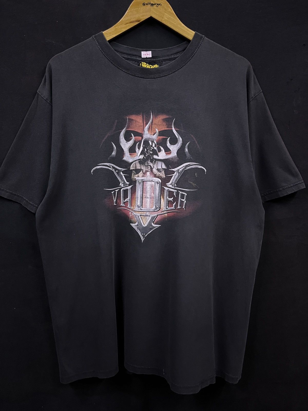Vintage VINTAGE Y2K STAR WARS DARK VADER TSHIRT Size US L / EU 52-54 / 3 - 1 Thumbnail