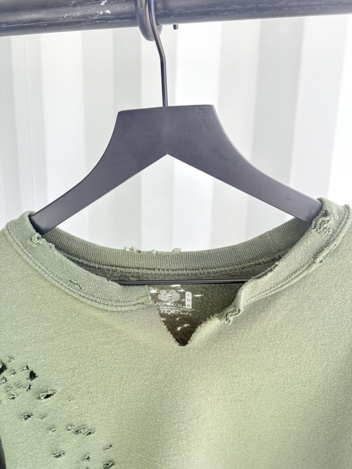 Vintage Vintage Boxy Thrashed Sun Faded Sweatshirt Grunge Size US L / EU 52-54 / 3 - 4 Thumbnail