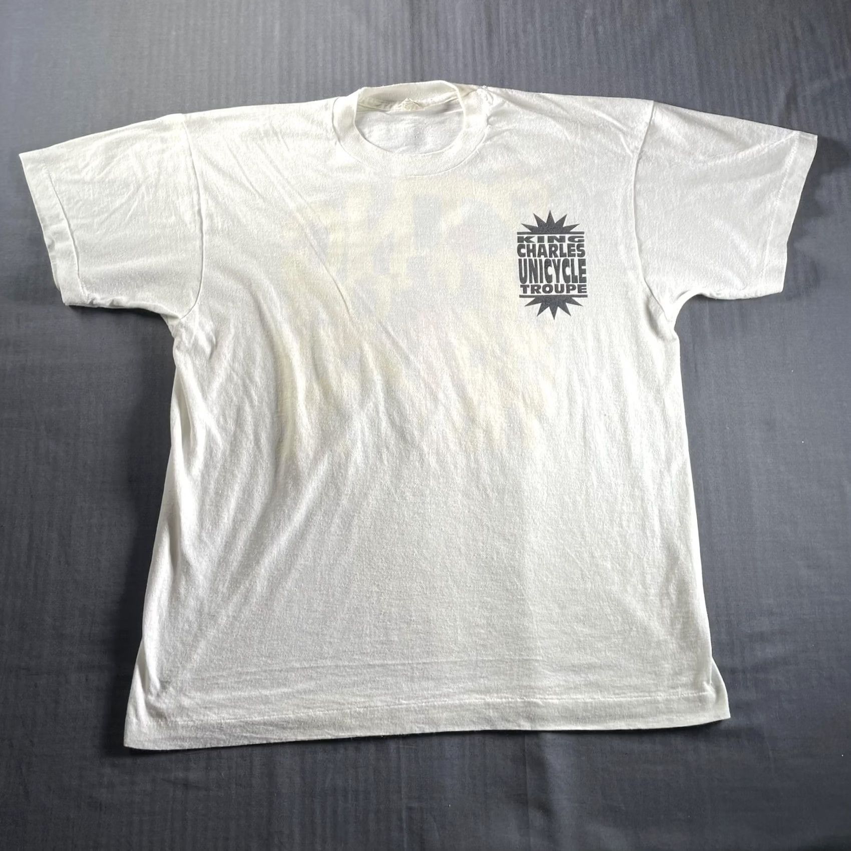Vintage VINTAGE Screen Stars T-Shirt Mens Large White 50/50 Graphic Print King Charles Unicycle Troupe Sports Vintage Mens Size US L / EU 52-54 / 3 - 6 Thumbnail