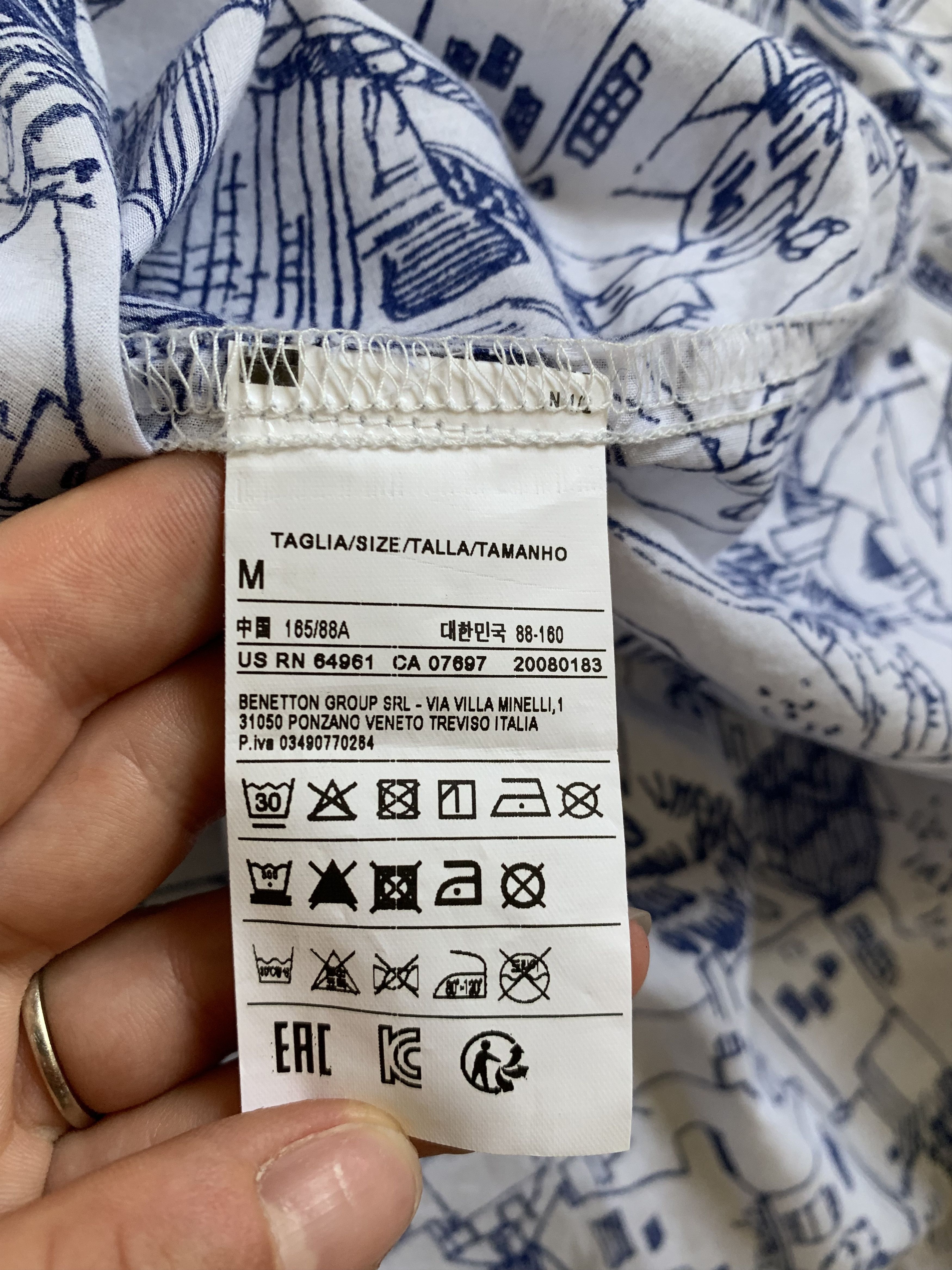 United Colors Of Benetton United Colors of Benetton Over Print City Shirt Button Up Size US M / EU 48-50 / 2 - 6 Thumbnail