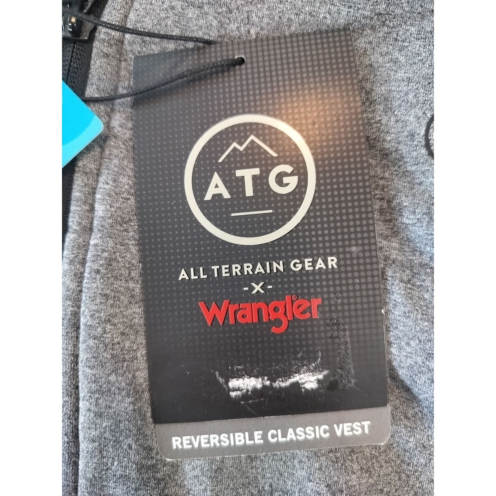 Wrangler Wrangler Men’s All Terrain Reversible Vest Size XLT Pockets Size US XL / EU 56 / 4 - 9 Thumbnail
