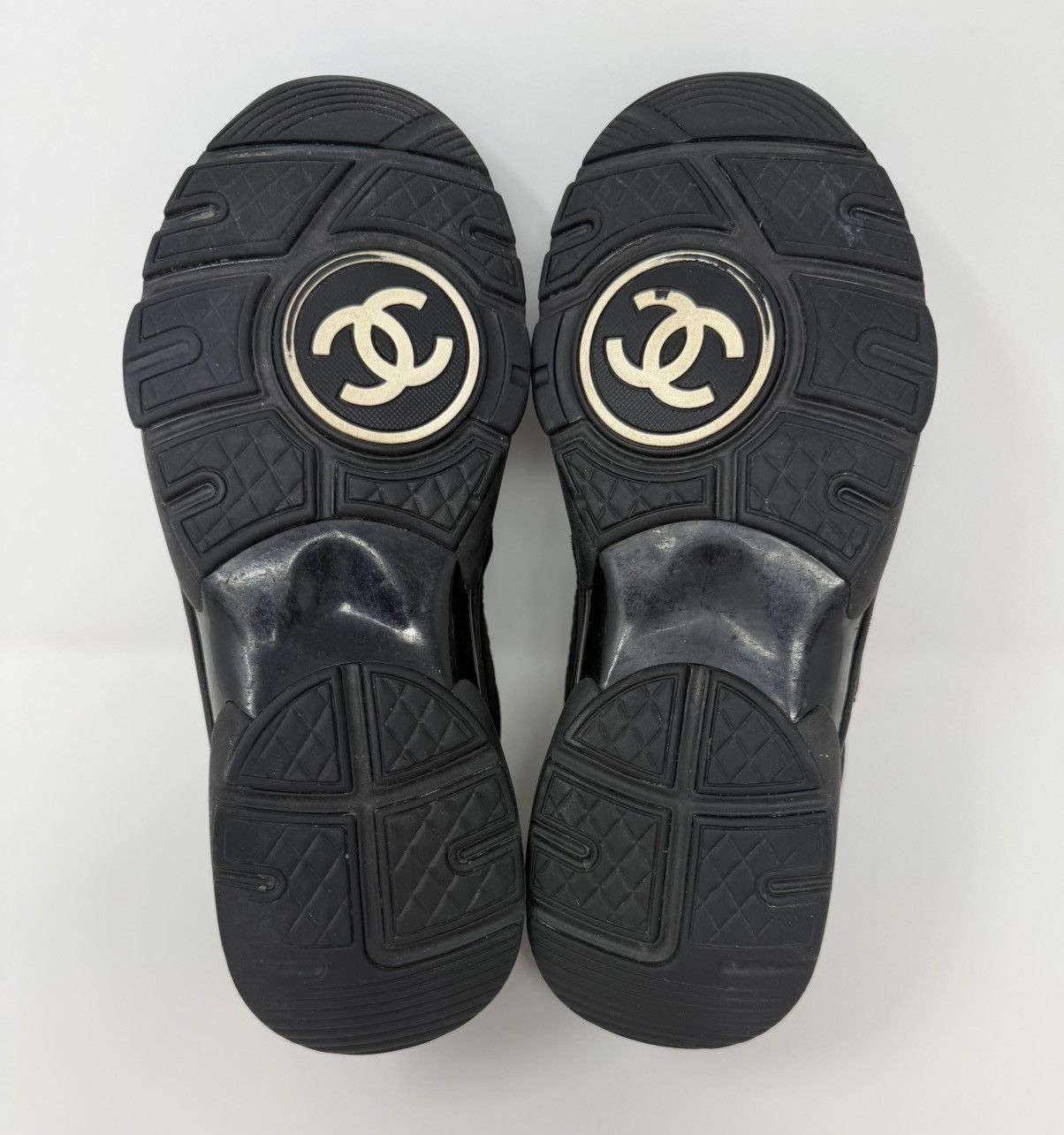 Chanel Chanel CC Triple Black Suede Trainer Sneaker Size US 8 / IT 38 - 6 Thumbnail