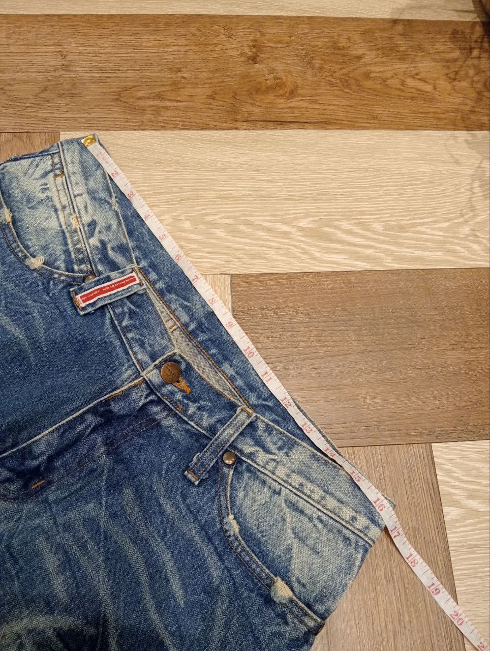 Wrangler VINTAGE WRANGLER DISTRESSED LOOK JEANS - SIZE 33 Size US 33 - 16 Thumbnail