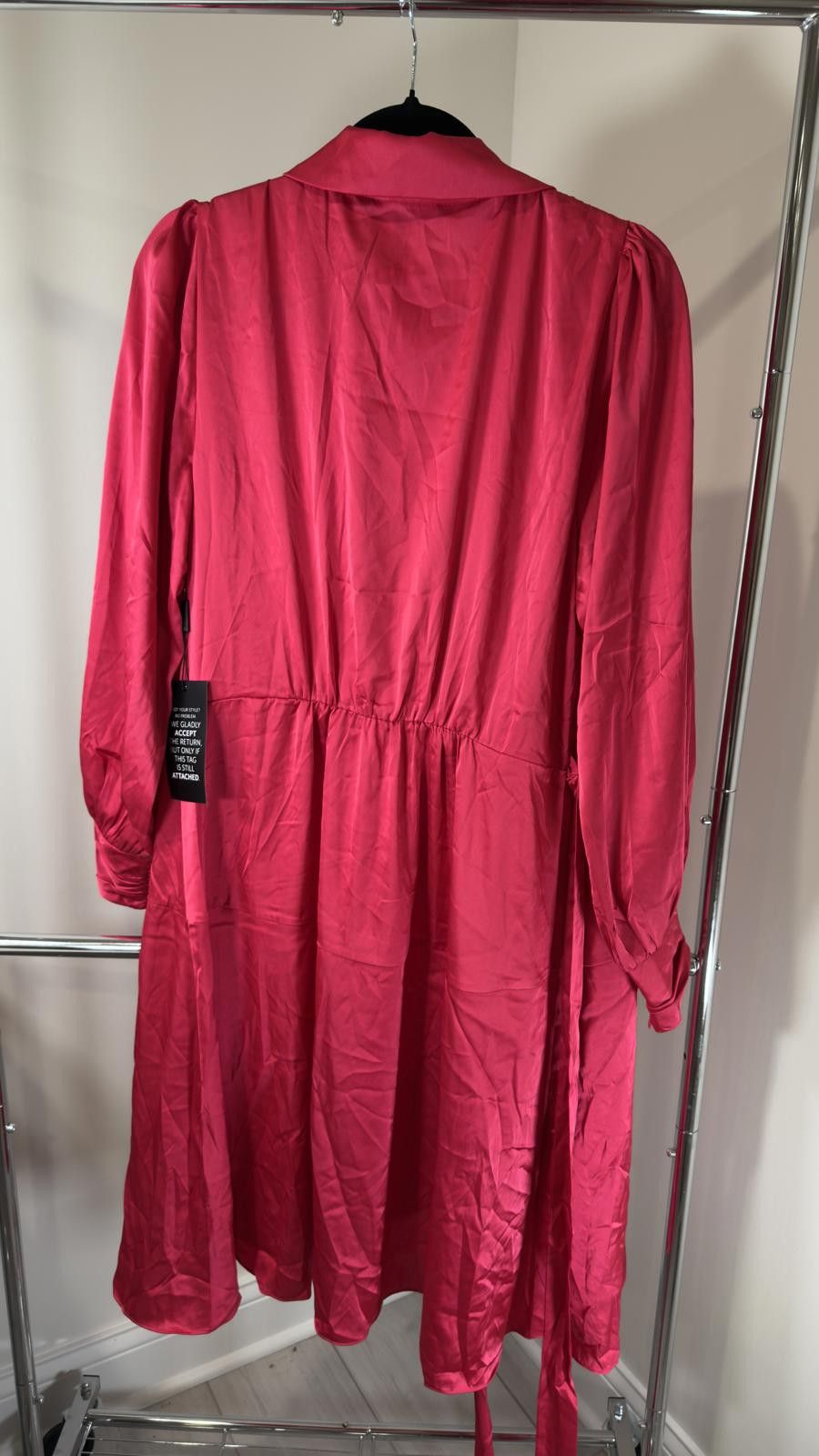 Designer Chic Pink Satin Wrap Dress by White House Black Market Size XL / US 12-14 / IT 48-50 - 2 Thumbnail