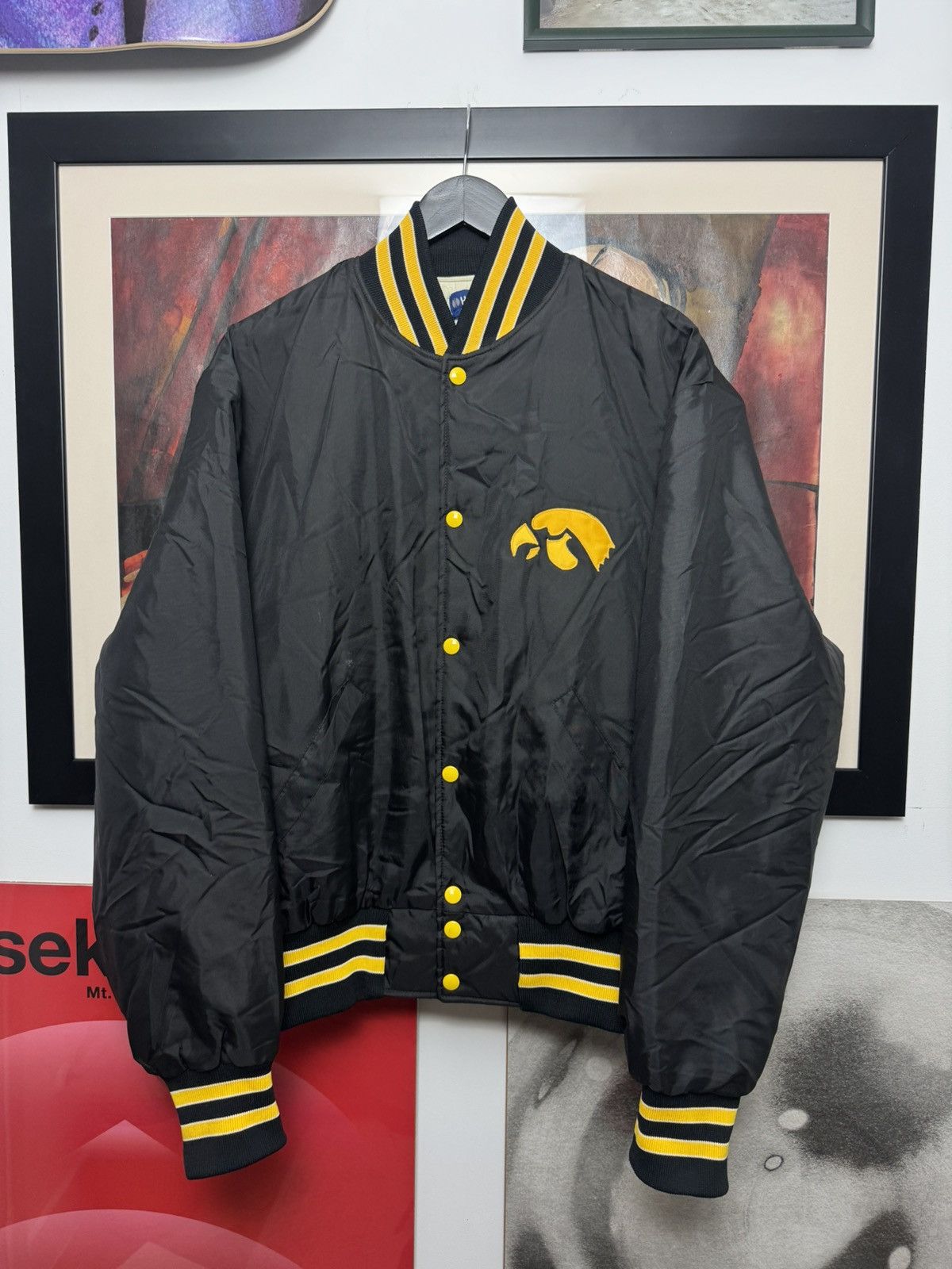 Vintage Vintage 1980’s University of Iowa Collegiate Varsity Jacket Size US XL / EU 56 / 4 - 1 Thumbnail