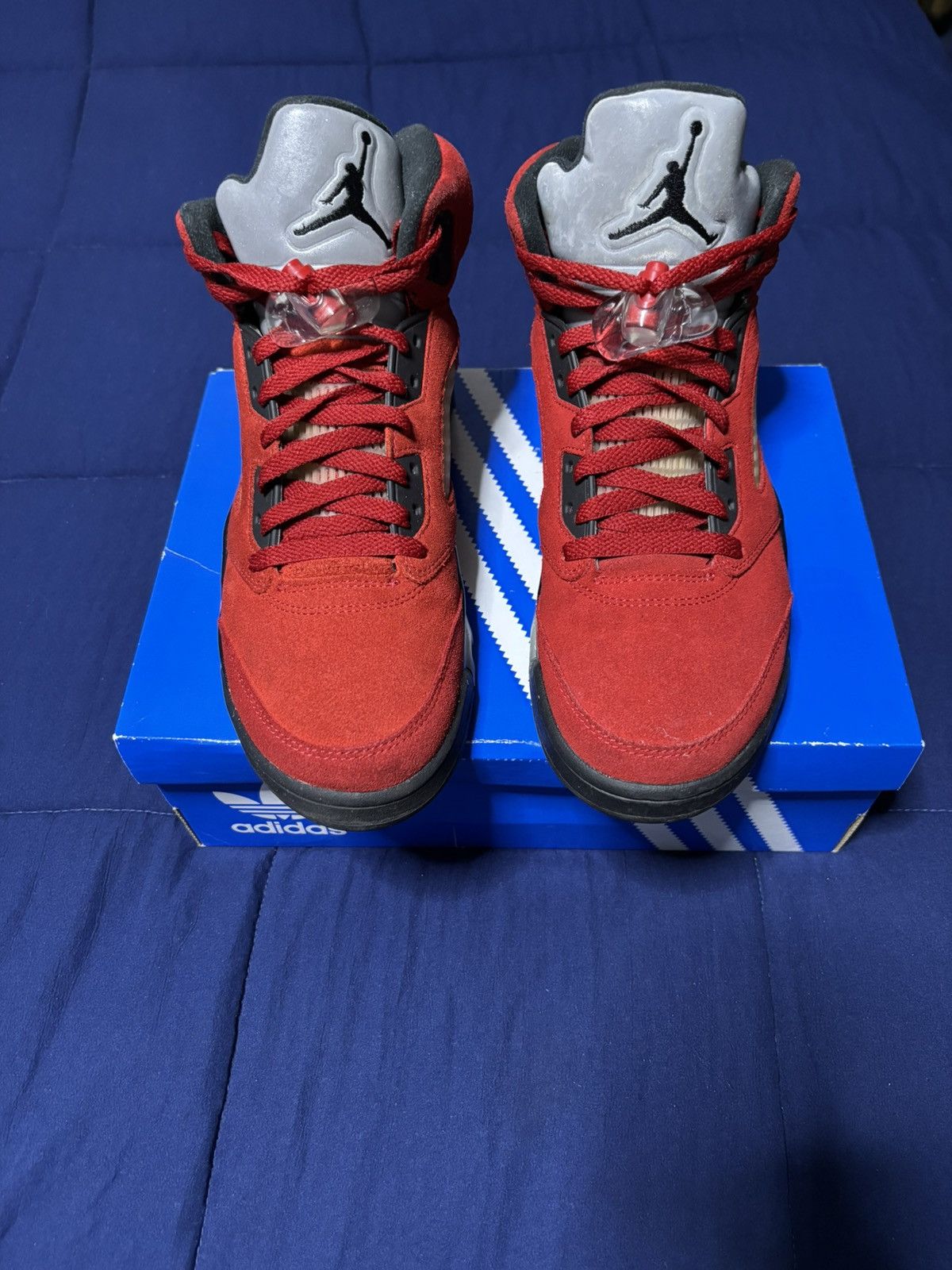 Jordan Brand Jordan 5 Retro Raging Bull 2021 Size 9 Size US 9 / EU 42 - 2 Thumbnail