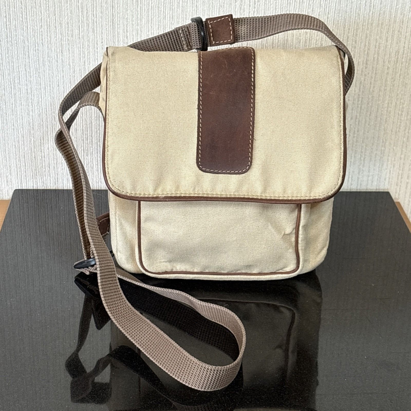 Tilley Tilley Endurables The Town Bag Canvas Leather Crossbody Trav Size ONE SIZE - 1 Thumbnail