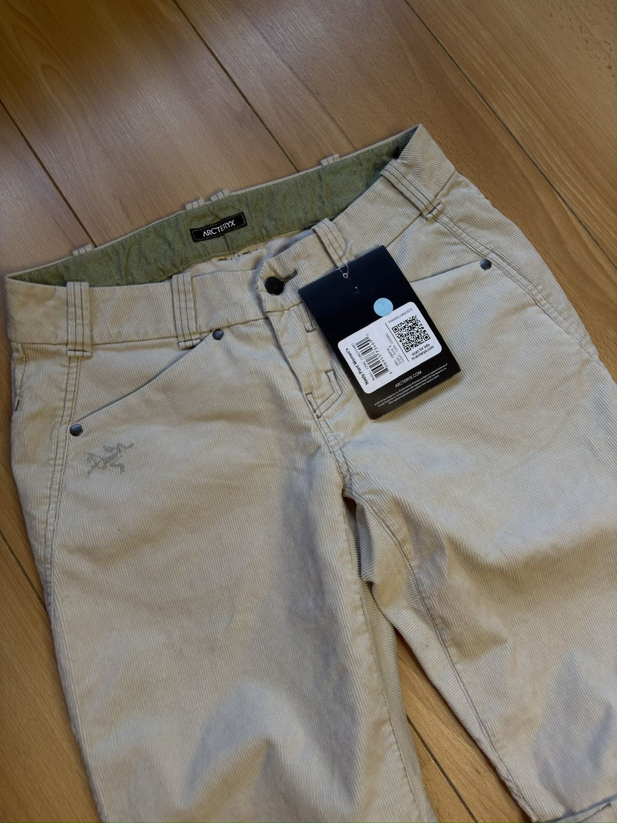 Arc'teryx Arcteryx women’s new beige pants Size 27" / US 4 / IT 40 - 3 Thumbnail