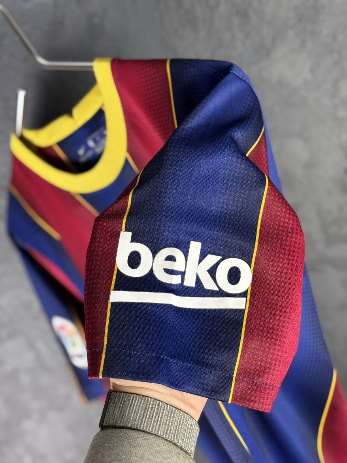 Nike Barcelona #10 MESSI Nike Football Home Jersey 2020-21 Size US M / EU 48-50 / 2 - 9 Thumbnail