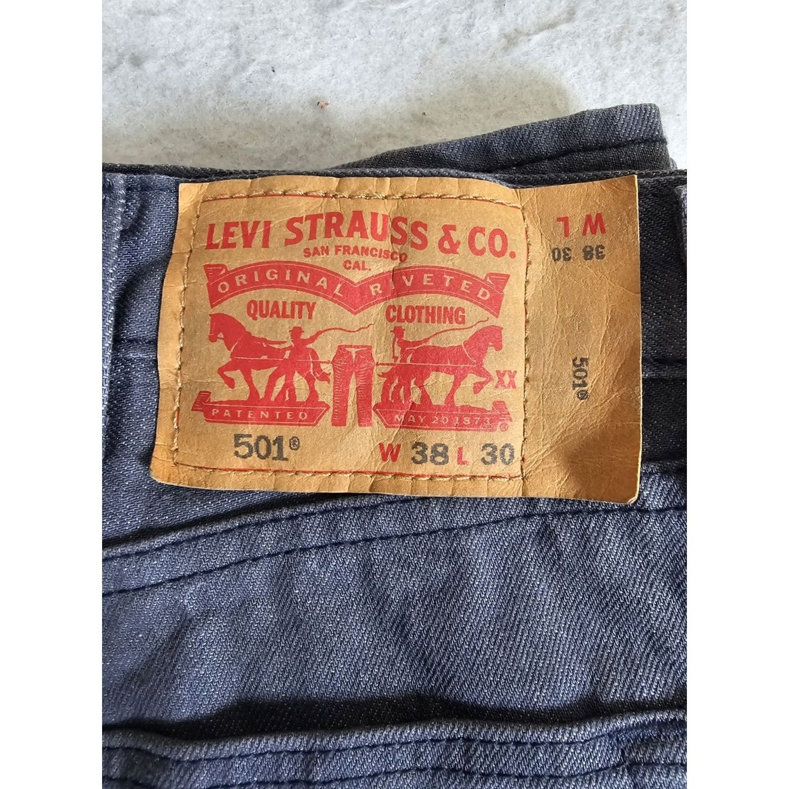 Levi's VINTAGE Levi's 501 Jeans Straight Leg Button Fly Denim Jeans Dark Blue Mens 38x30 - 90s Retro Cotton Regular Style Regular Natural Blue 5-Pocket Mens Size US 38 / EU 54 - 3 Thumbnail
