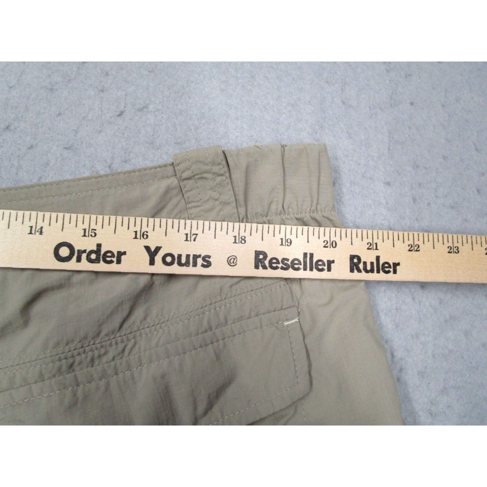 Vintage VINTAGE Columbia Pants Mens 40 Beige Convertible Nylon Cargo Classic Work Utility Outdoor 2010s Mens Size US 40 / EU 56 - 7 Thumbnail