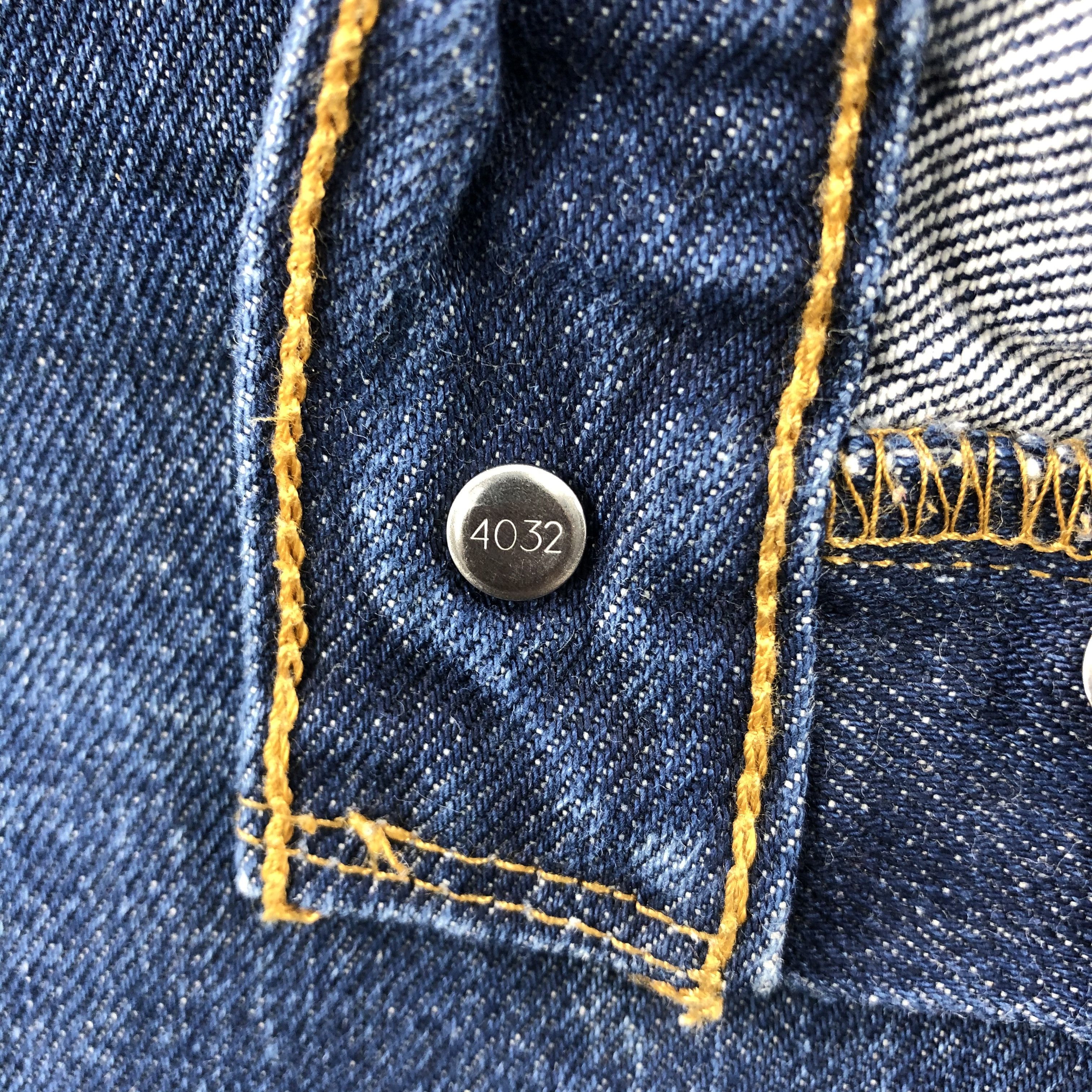 Levi's × Vintage Vintage Blue Wash Levis 501 Jeans-J2050 Size US 44 / EU 60 - 11 Thumbnail