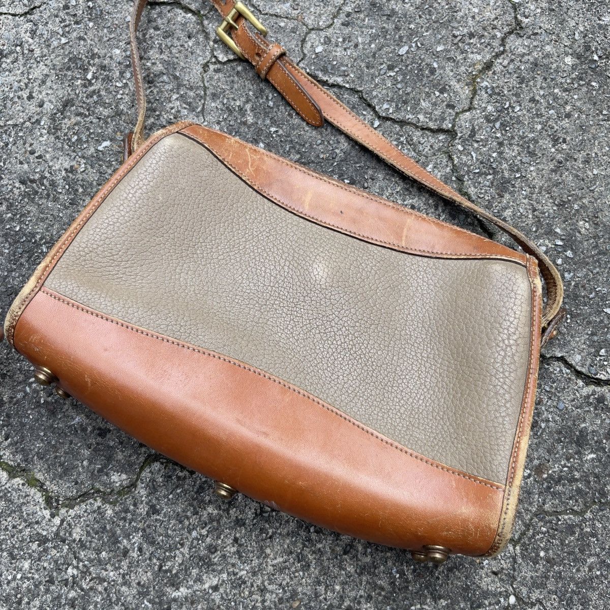 Dooney & Bourke Vintage 90s DOONEY & BURKE Leather Crossbody Bag Size ONE SIZE - 5 Thumbnail