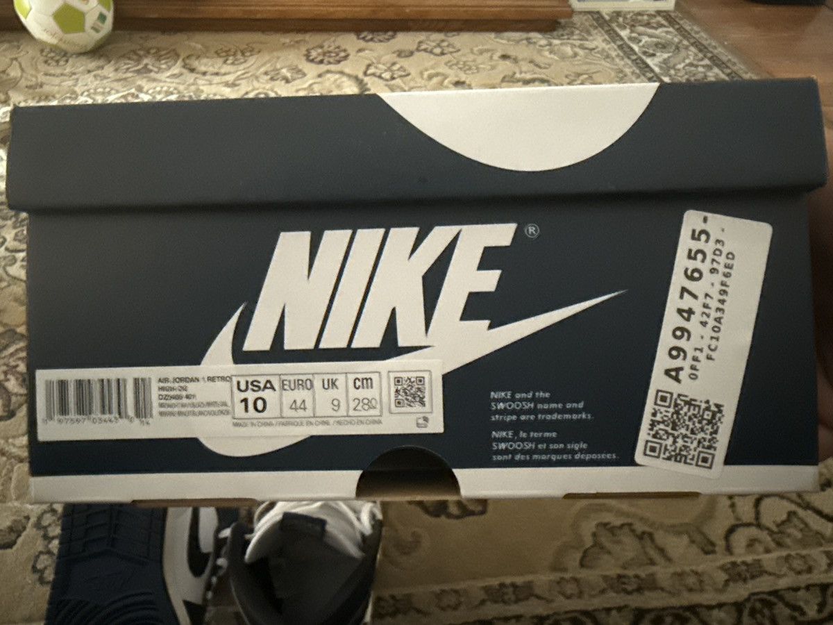 Nike Jordan 1 midnight navy Size US 10 / EU 43 - 7 Thumbnail