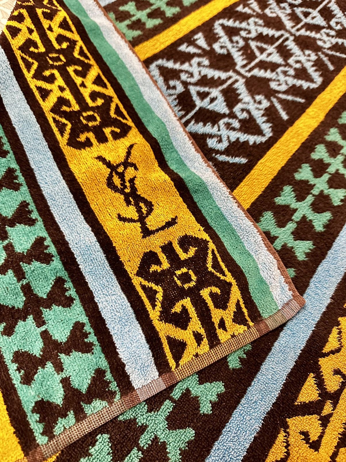 Yves Saint Laurent Yves Saint Laurent Towel YSL Luxury 105x65 cm Size ONE SIZE - 4 Thumbnail