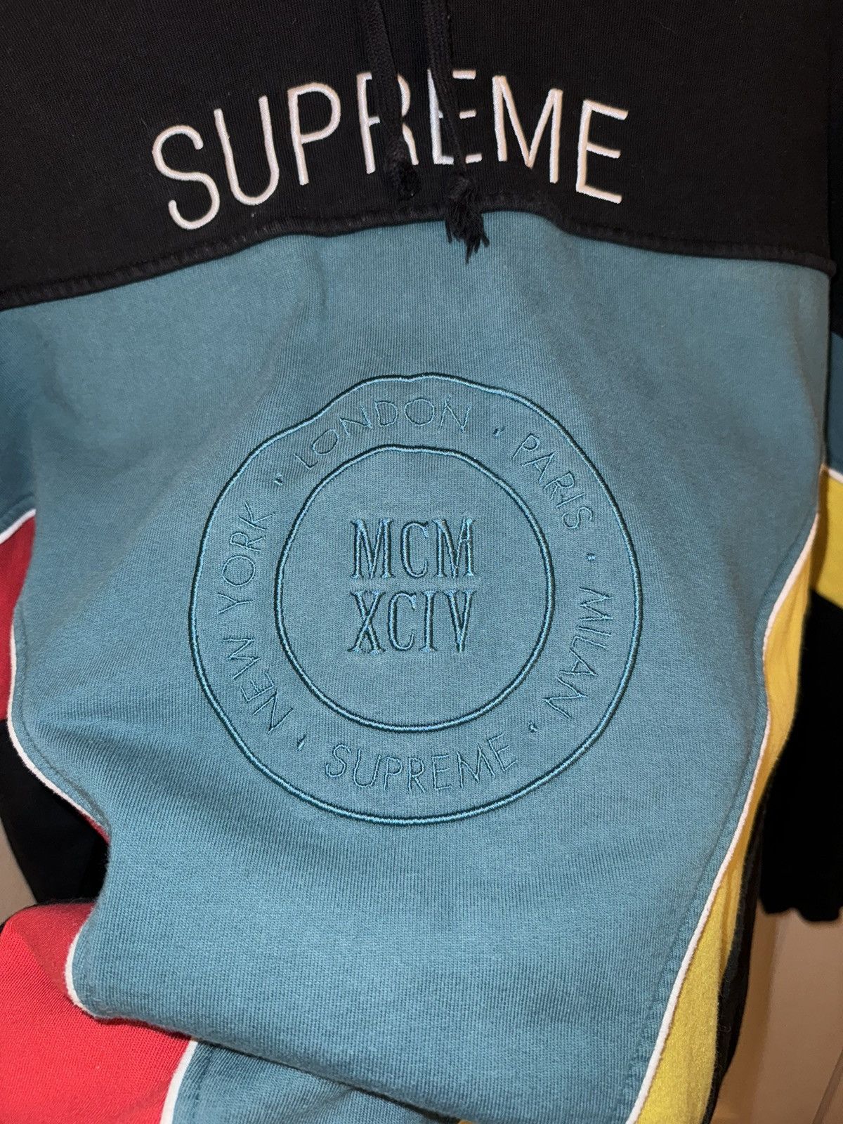 Supreme Supreme Milan Hooded Sweatshirt Size US M / EU 48-50 / 2 - 2 Preview