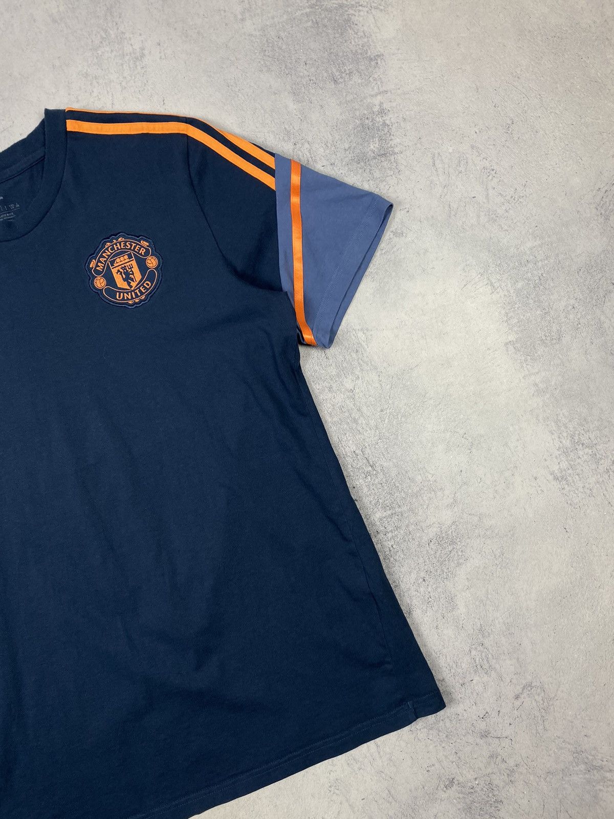 Adidas Adidas Manchester United Fun Team Soccer Jersey Tee Size US L / EU 52-54 / 3 - 5 Thumbnail