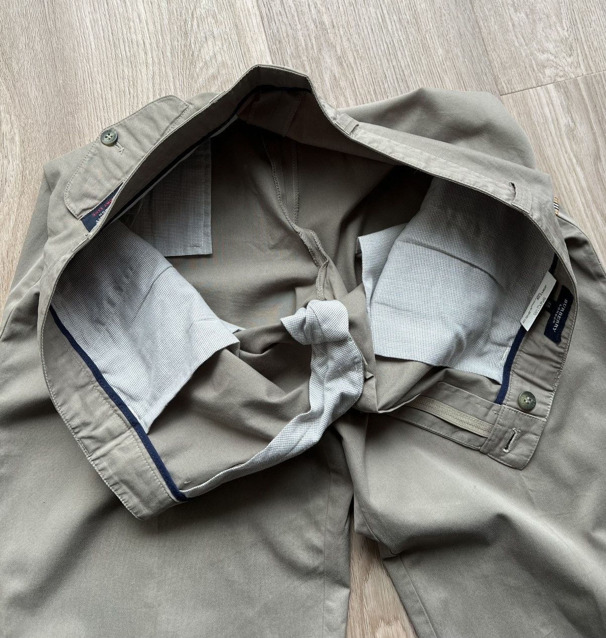 Burberry × Vintage Vintage Burberry London Beige Chino Trousers Classic Pants Size US 32 / EU 48 - 5 Thumbnail