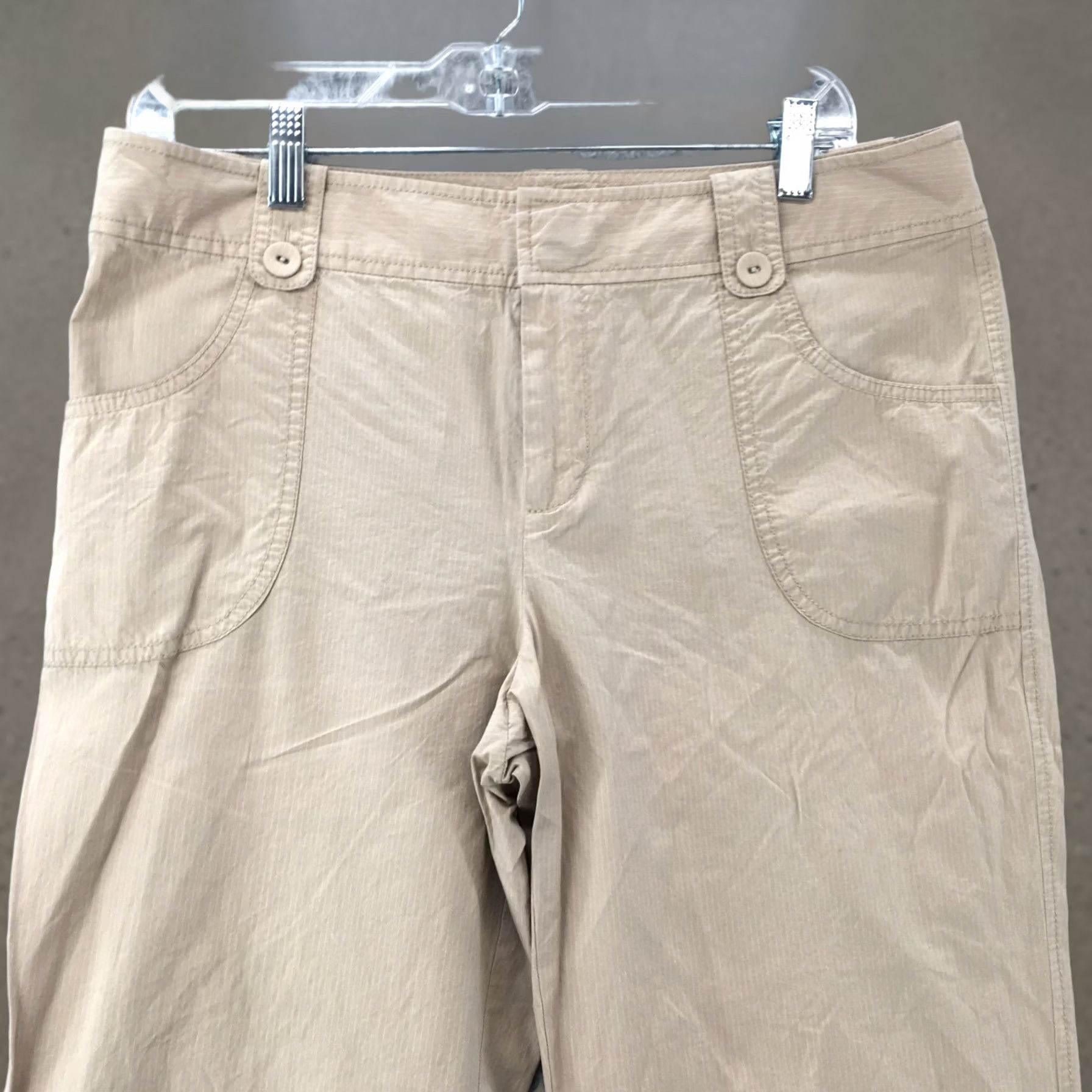 Calvin Klein Calvin Klein Capri Pants Womens 10 Beige Flat Front Straight Leg Mid Rise Zip Size 32" / US 10 / IT 46 - 1 Thumbnail